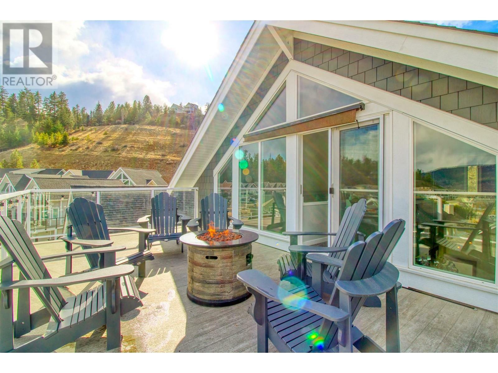 KELOWNA, British Columbia, V1Z 3R8, CA, 3 Bedrooms Bedrooms, ,2 BathroomsBathrooms,Residential,For Sale,1836675