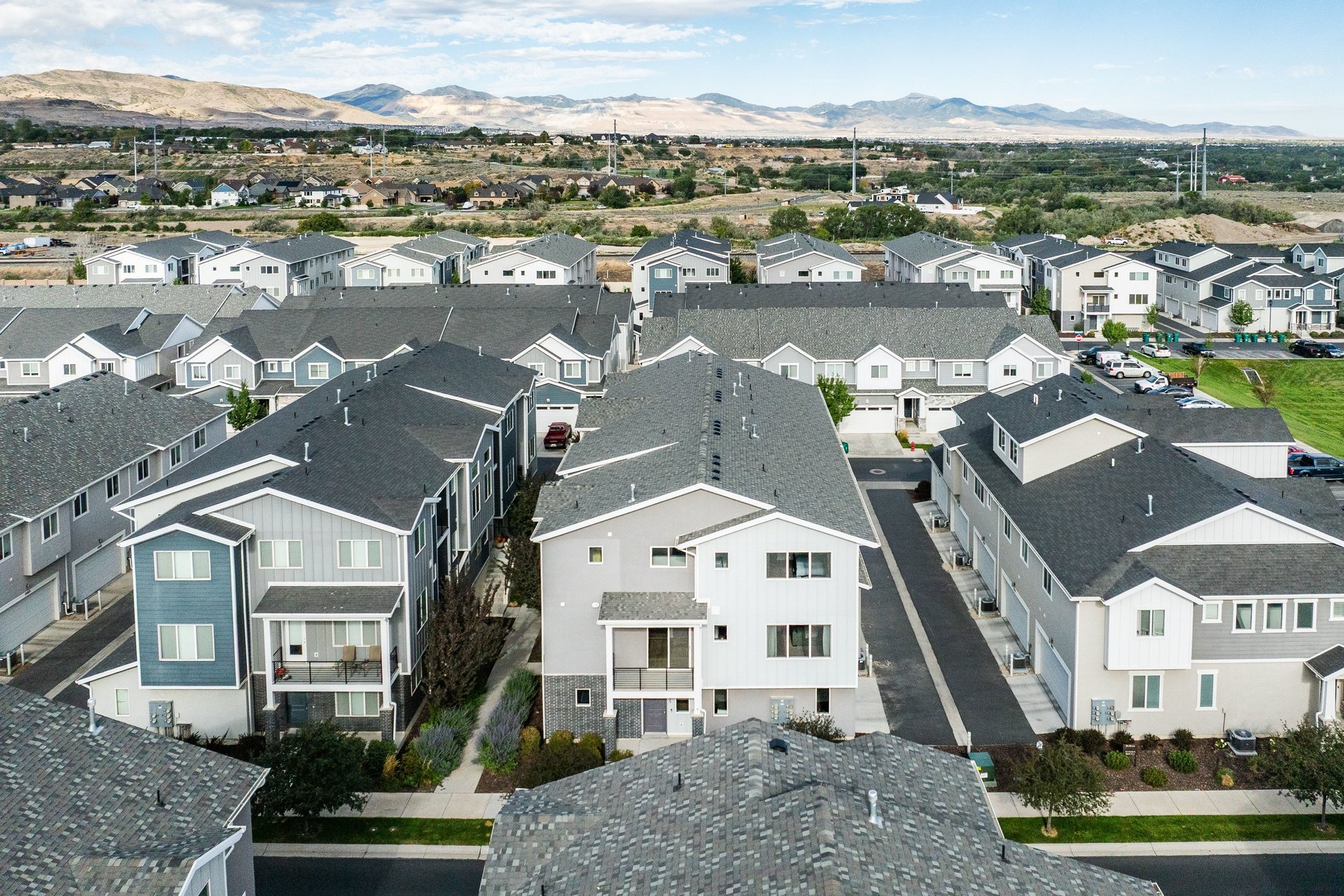  Clean and Updated End Unit Townhome - 物件實景