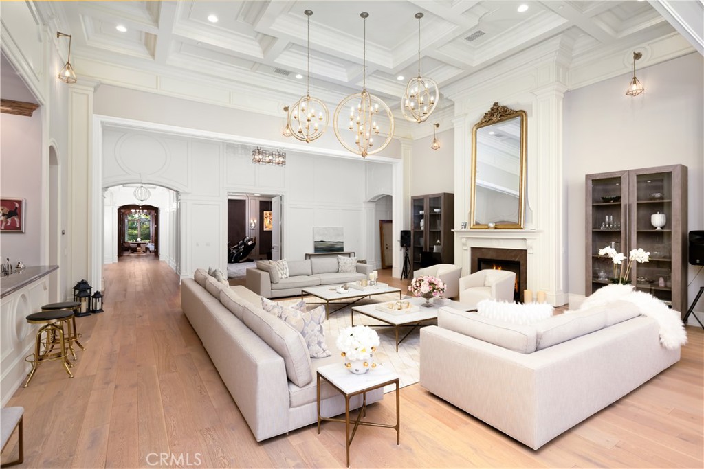 Arcadia, California, 91006, United States, 6 Bedrooms Bedrooms, ,8 BathroomsBathrooms,Residential,For Sale,1934700