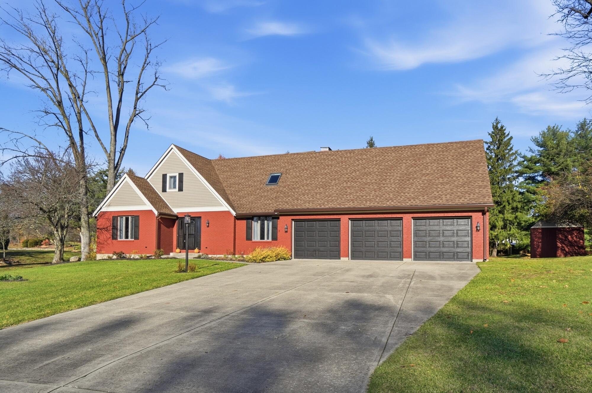 Springfield, Ohio, 45504, United States, 5 Bedrooms Bedrooms, ,3 BathroomsBathrooms,Residential,For Sale,1998267