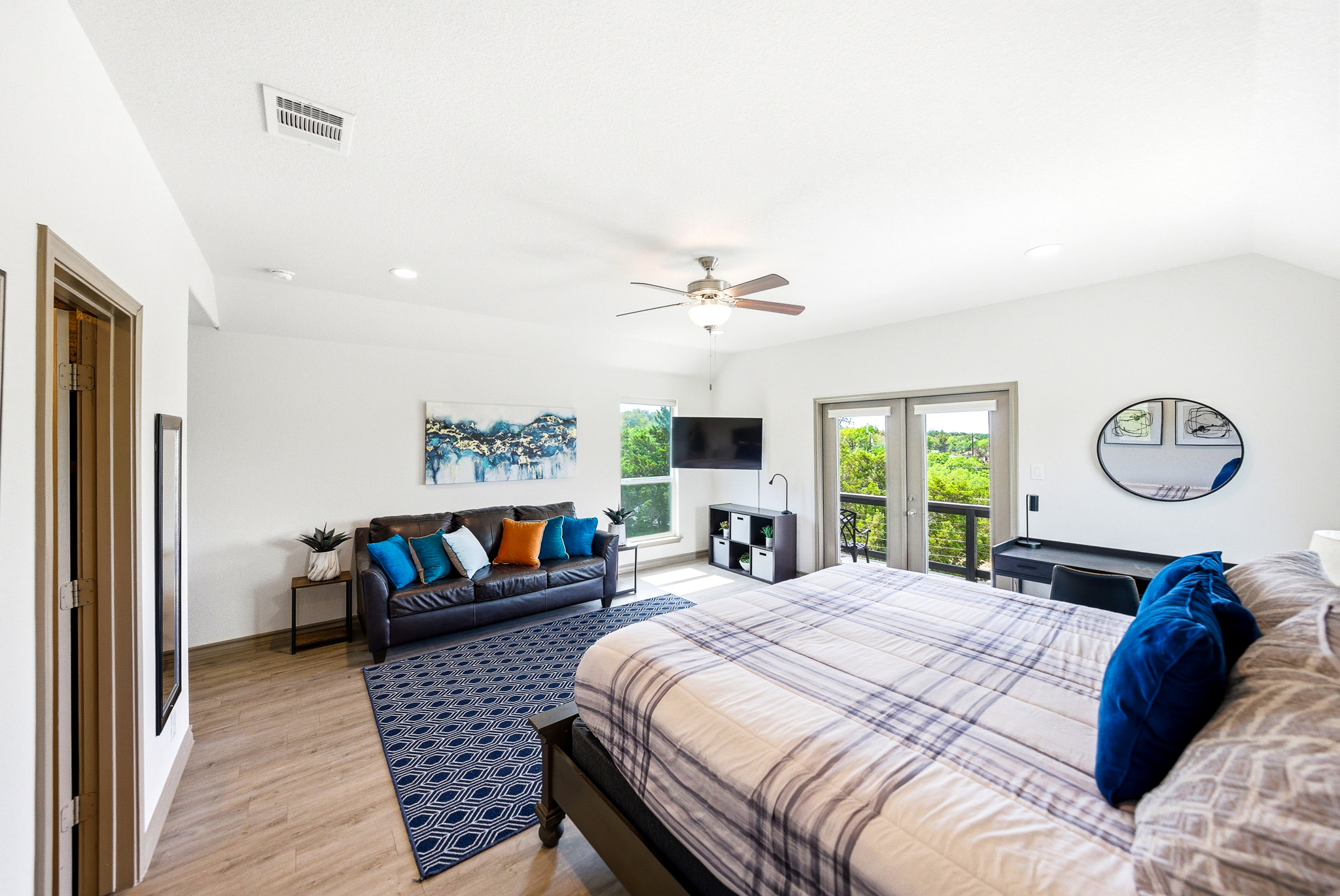  Canyon Lake Home with Hot Tub and Balcony Views - 物件實景