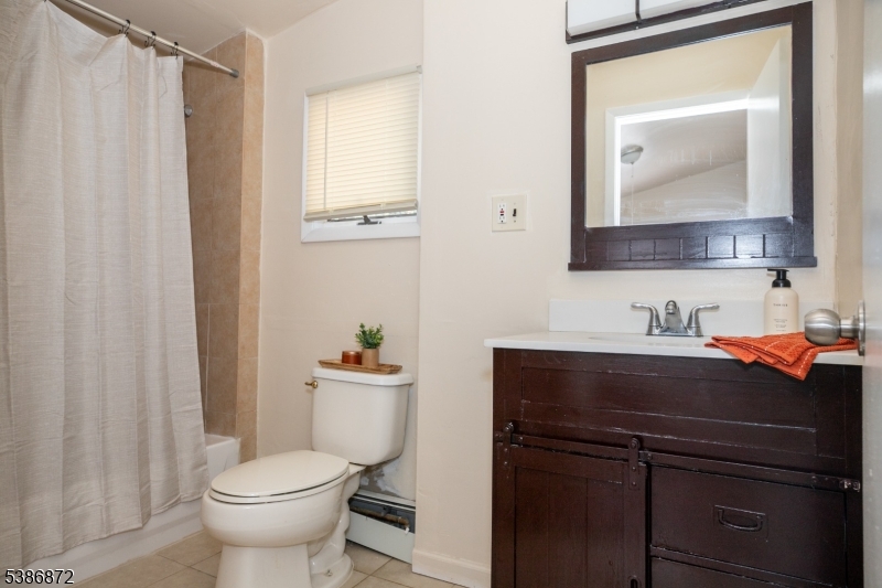 Hawthorne, New Jersey, 07506-3729, United States, 4 Bedrooms Bedrooms, ,Residential,For Sale,1979811