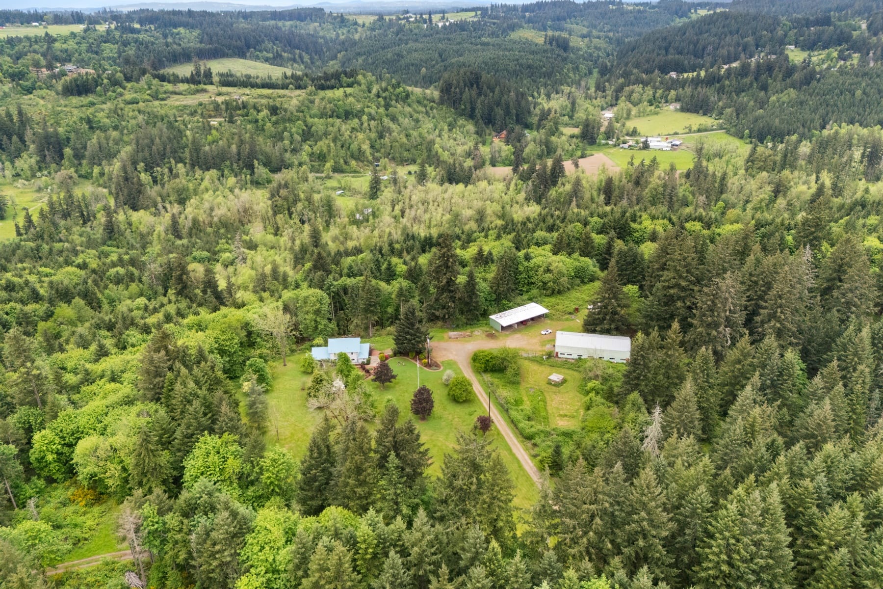  15693 S HIDDEN RD Mulino, OR 97042 - 物件實景