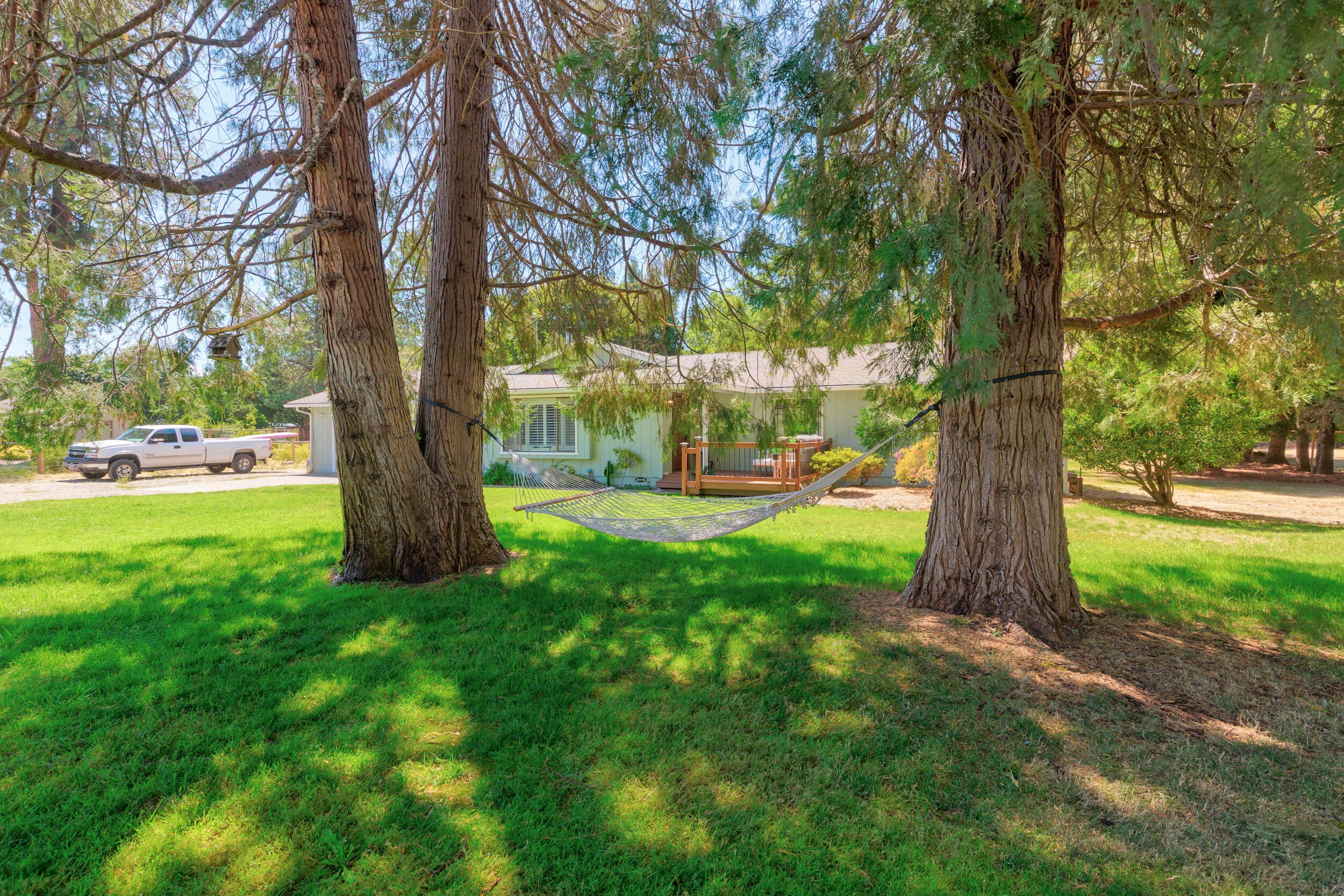 Grants Pass, Oregon, 97527, United States, 3 Bedrooms Bedrooms, ,3 BathroomsBathrooms,Residential,For Sale,1928717
