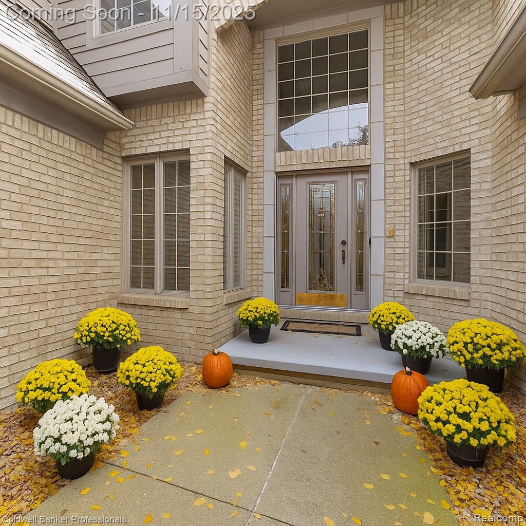 Clarkston, Michigan, 48348, United States, 4 Bedrooms Bedrooms, ,4 BathroomsBathrooms,Residential,For Sale,1992858