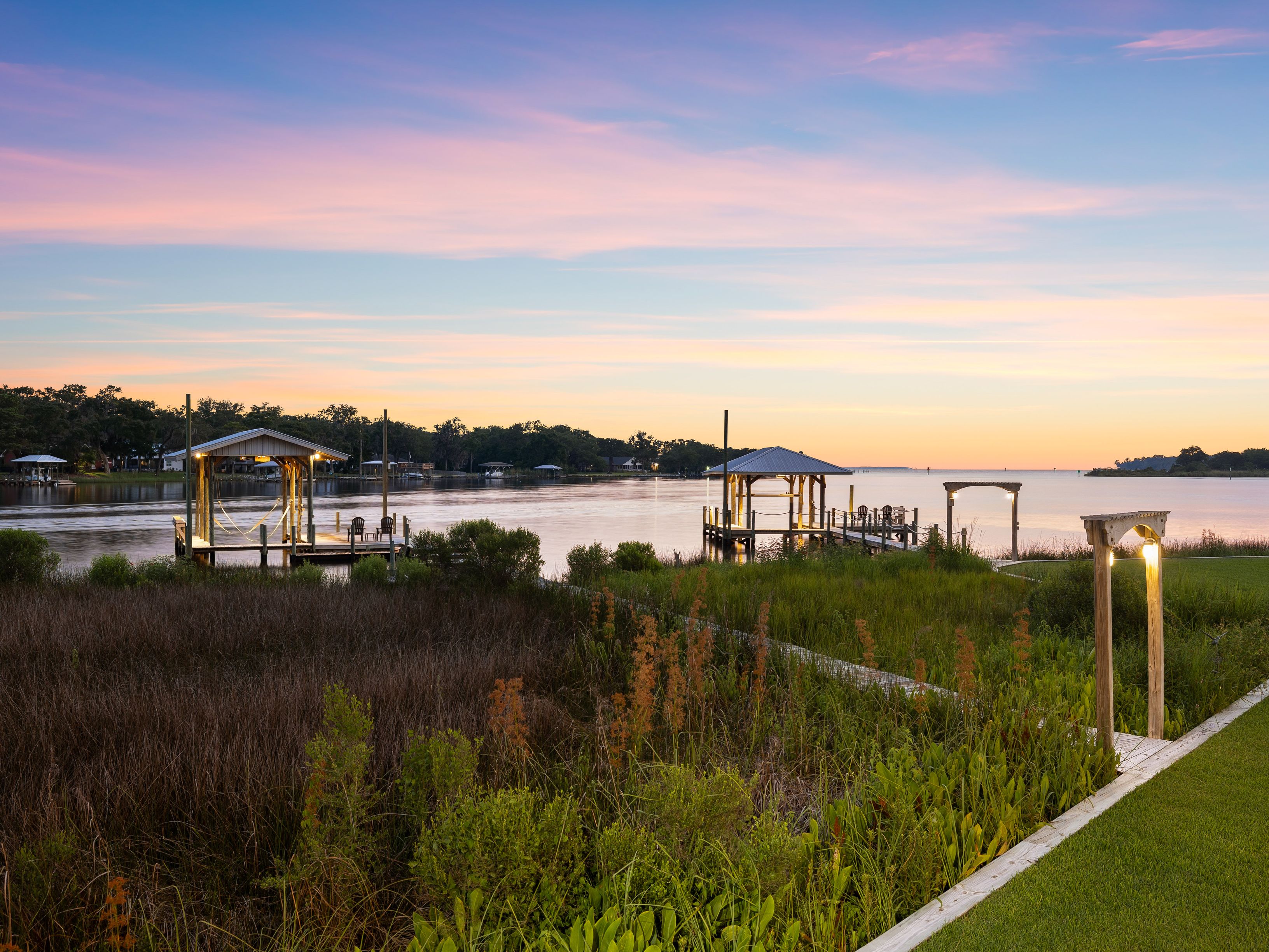  A Once-in-a-Generation Waterfront Estate with 725 Feet Bayou-Frontage - 物件實景