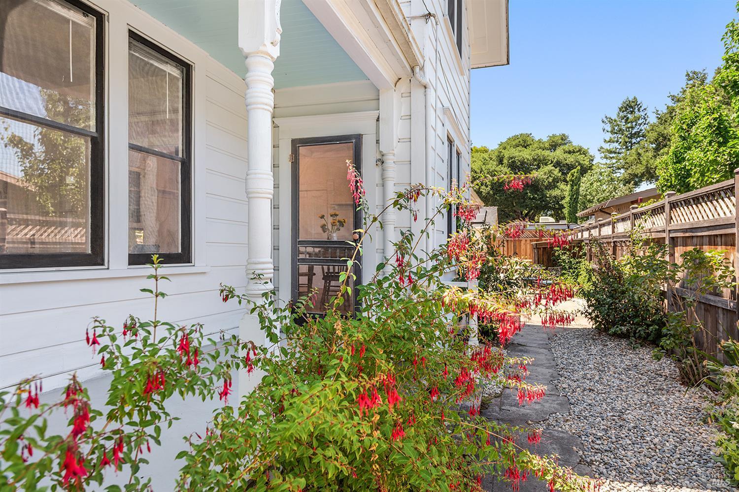 Santa Rosa, California, 95404, United States, 3 Bedrooms Bedrooms, ,3 BathroomsBathrooms,Residential,For Sale,1928881