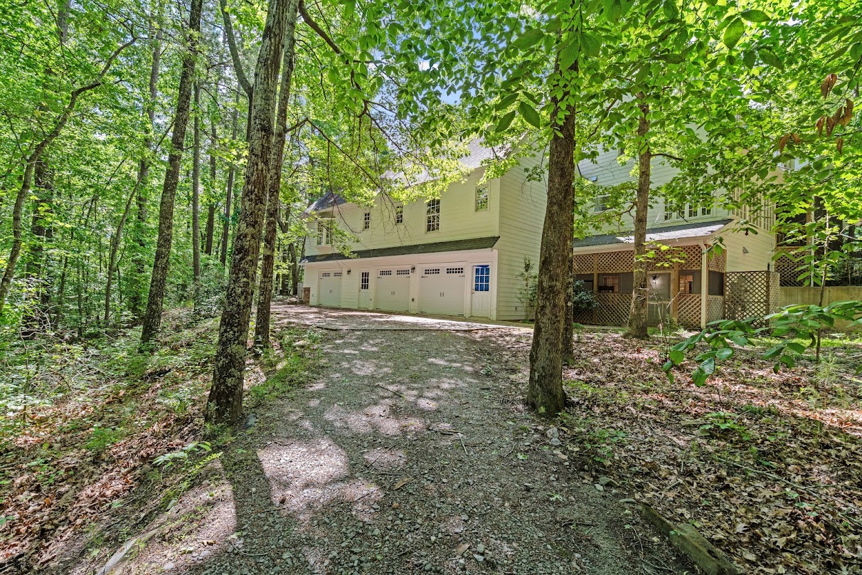 Villa Rica, Georgia, 30180, United States, 7 Bedrooms Bedrooms, ,9 BathroomsBathrooms,Residential,For Sale,1982750