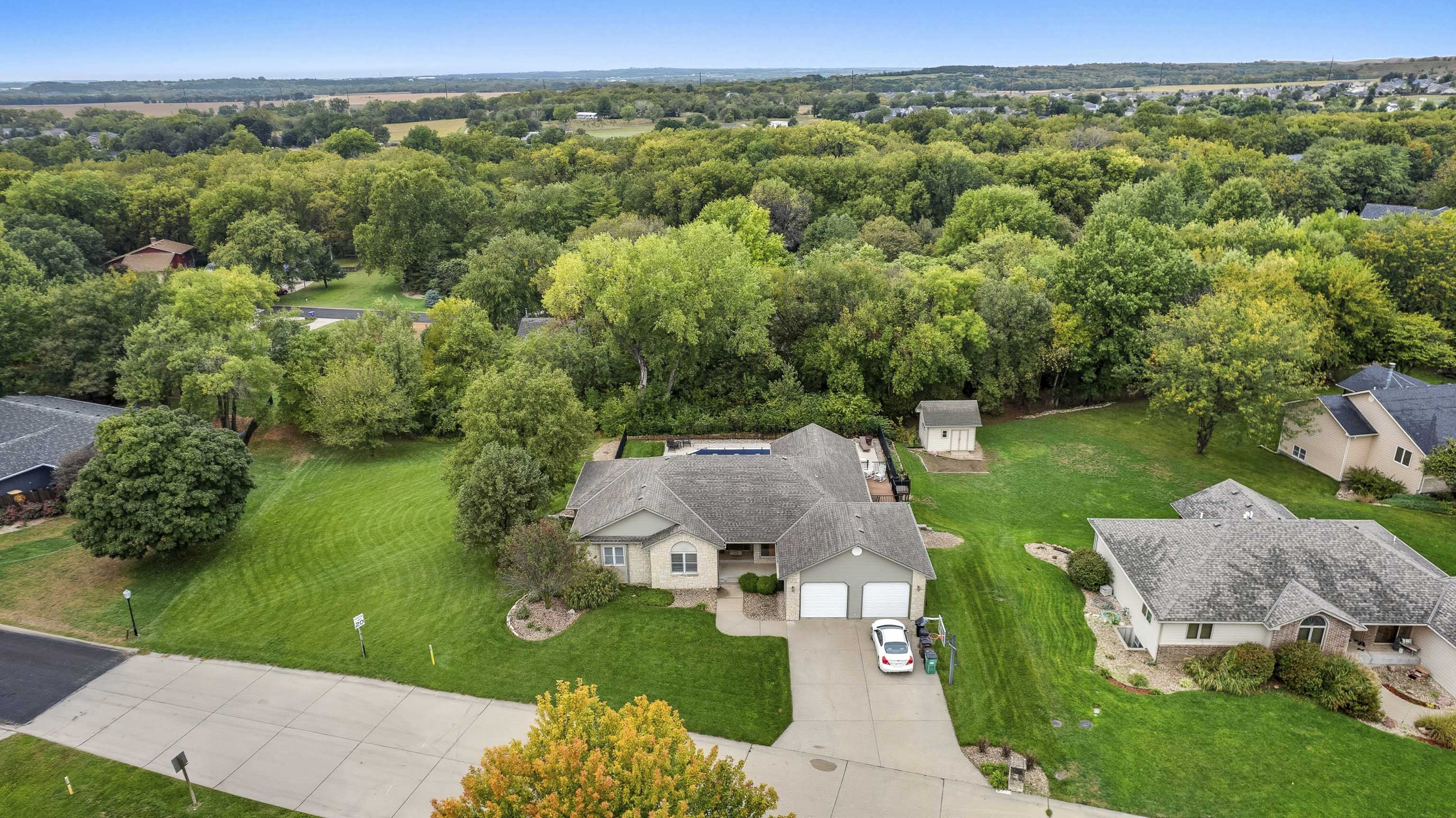 Manhattan, Kansas, 66502, United States, 5 Bedrooms Bedrooms, ,3 BathroomsBathrooms,Residential,For Sale,1960988