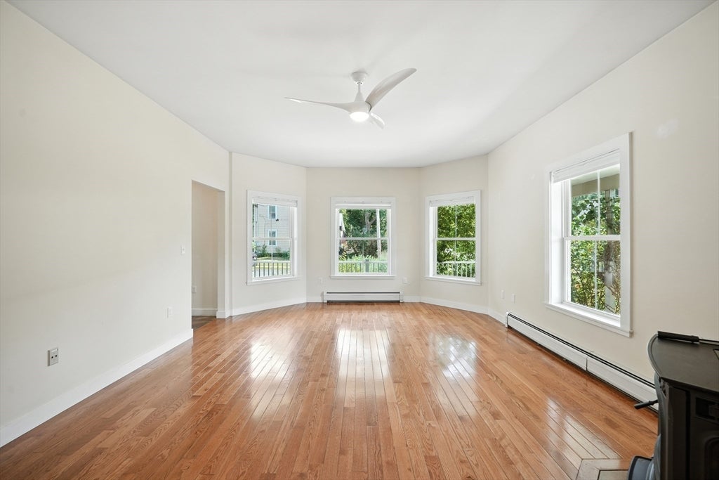 Shelburne, Massachusetts, 01370, United States, 5 Bedrooms Bedrooms, ,3 BathroomsBathrooms,Residential,For Sale,1919556
