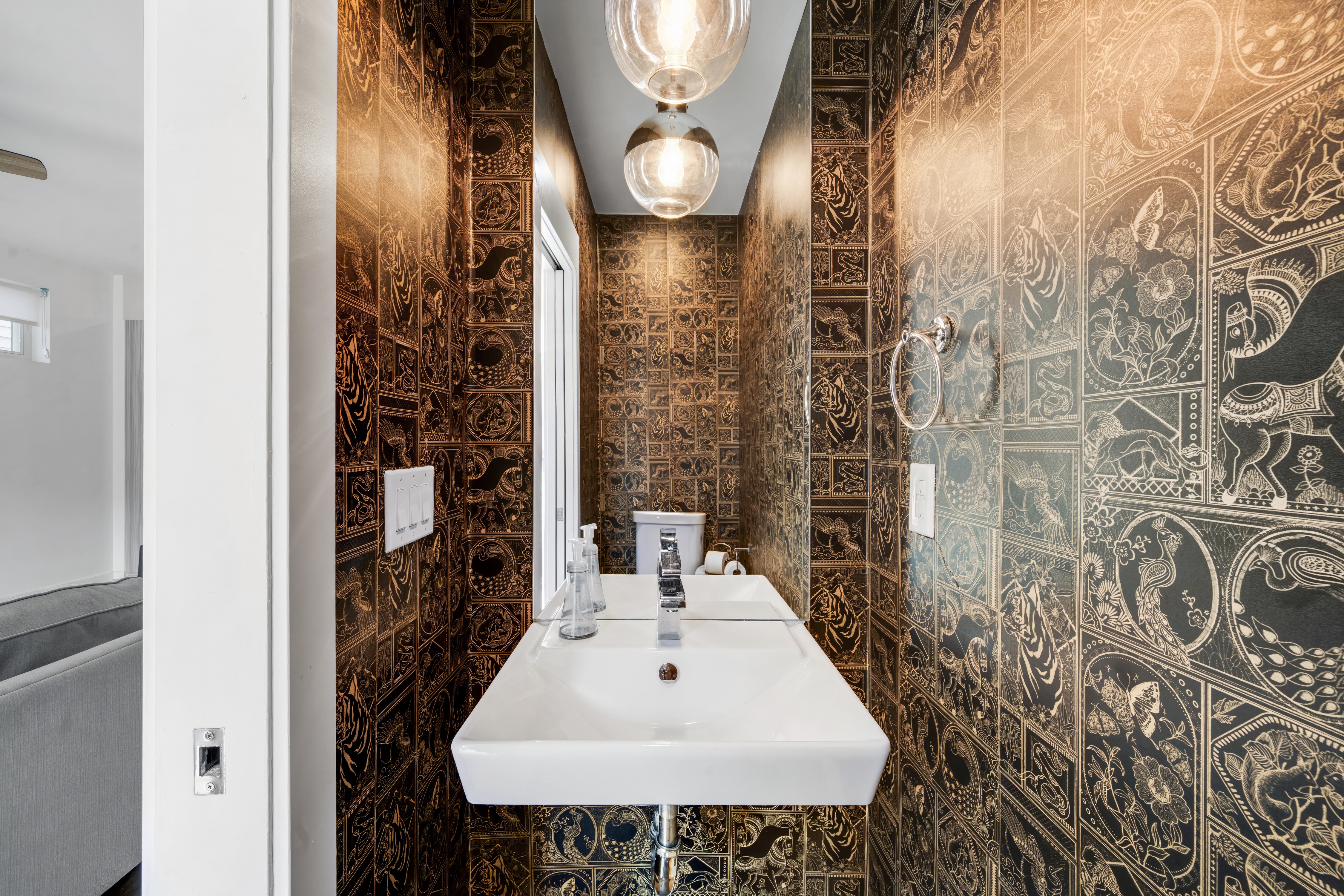  Seamlessly blends contemporary architecture & refined finishes - 物件實景