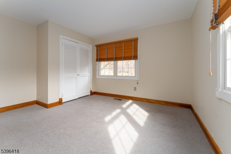 Raritan Twp., New Jersey, 08822, United States, 3 Bedrooms Bedrooms, ,2 BathroomsBathrooms,Residential,For Sale,1991179