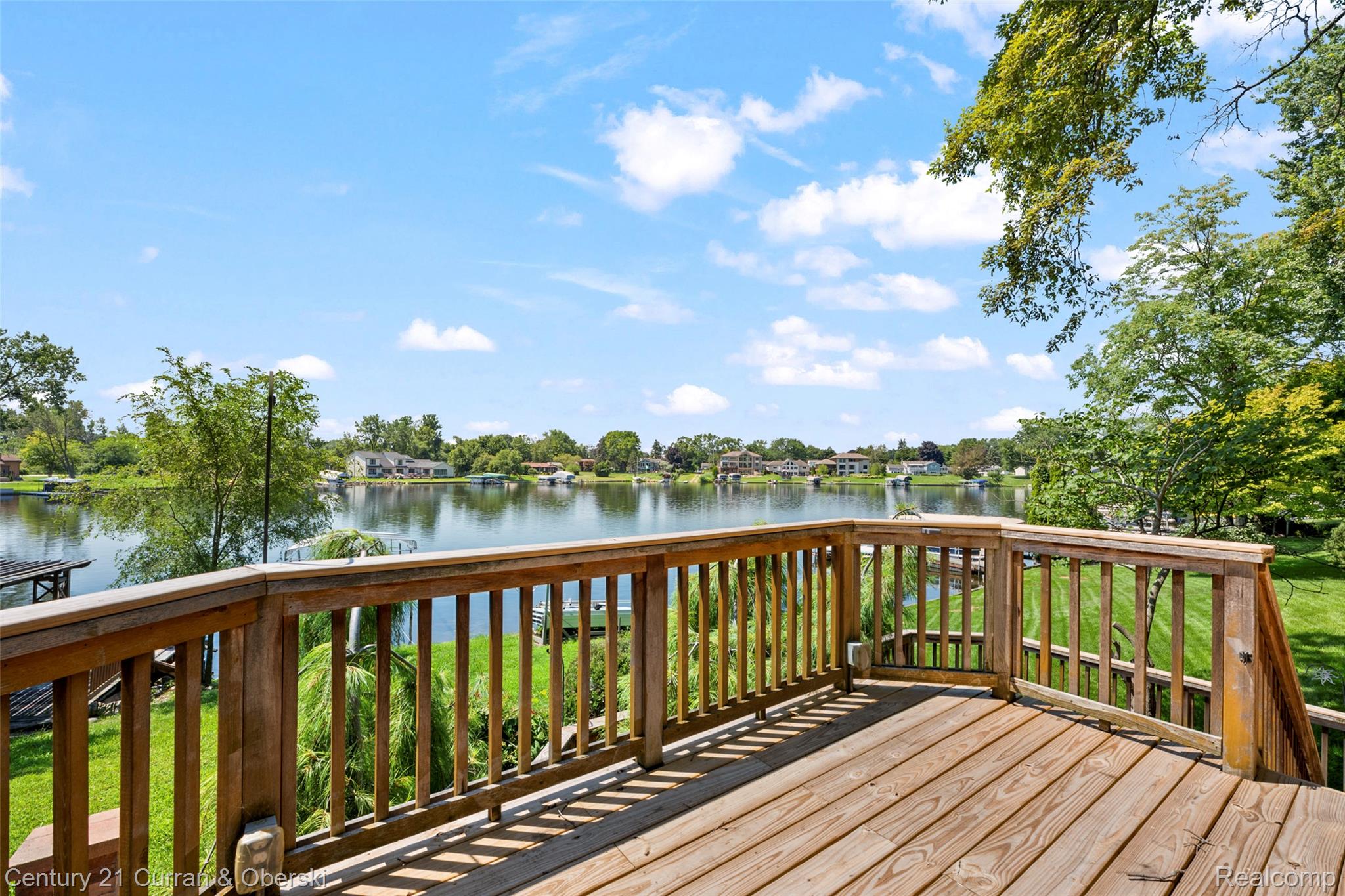 Walled Lake, Michigan, 48390, United States, 3 Bedrooms Bedrooms, ,3 BathroomsBathrooms,Residential,For Sale,1981243