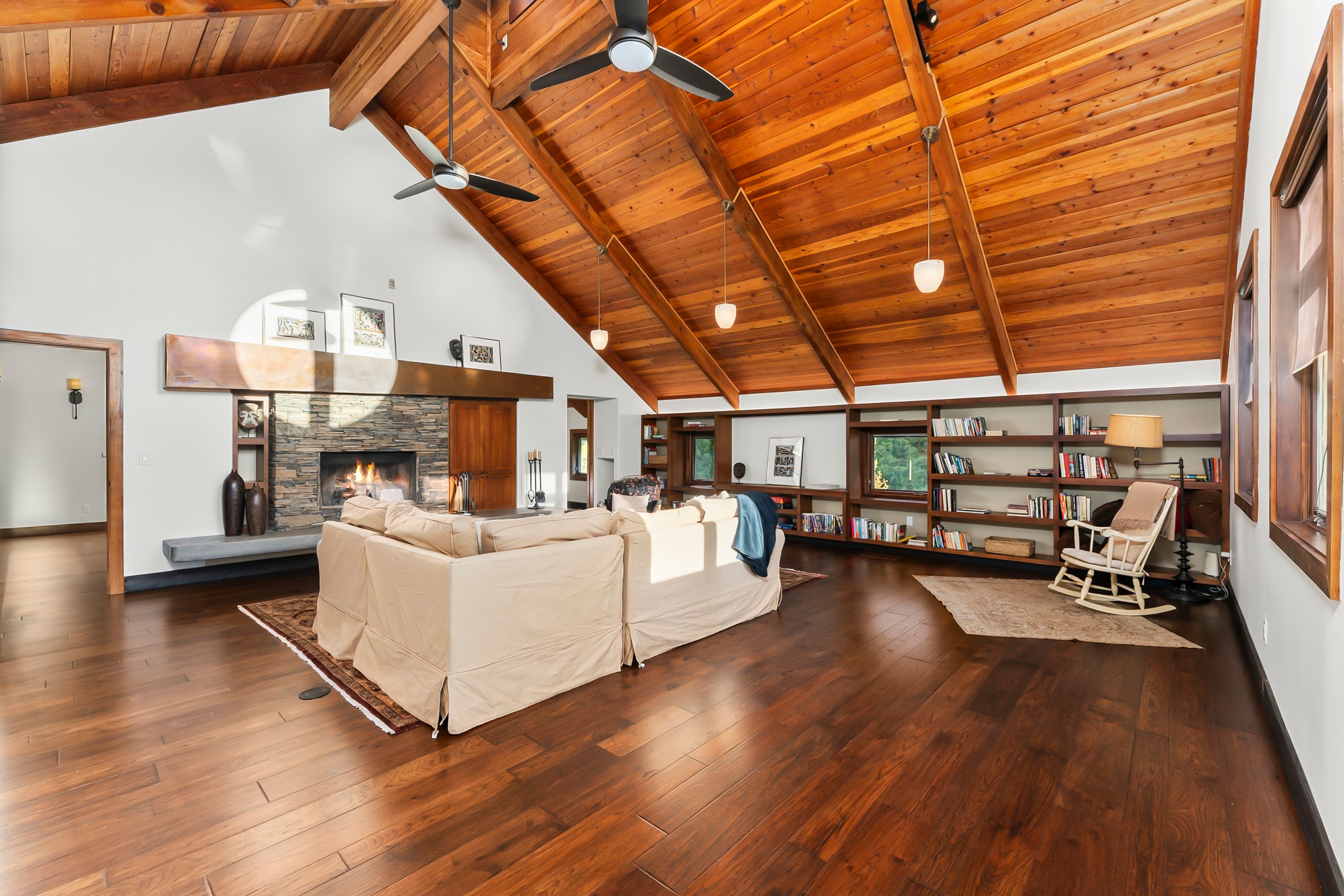  Horizon Canyon  Private 41-Acre Riverfront Estate Between Sacramento & Lake Tah - 物件實景