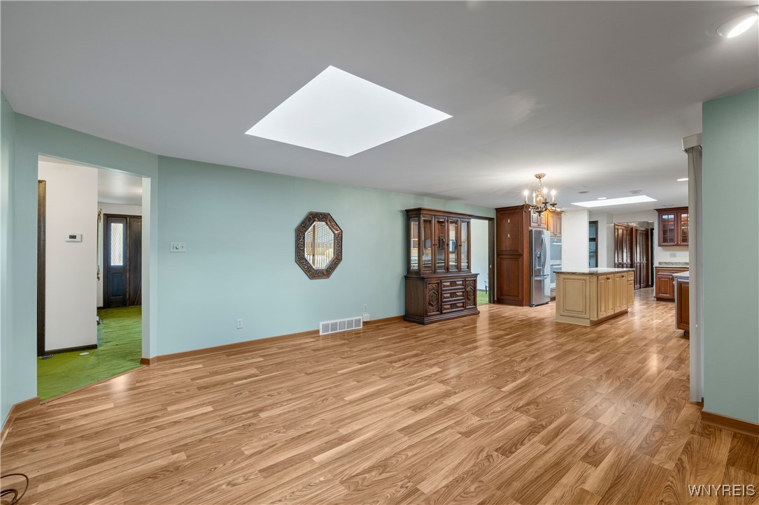 Lewiston, New York, 14092, United States, 3 Bedrooms Bedrooms, ,4 BathroomsBathrooms,Residential,For Sale,1937436