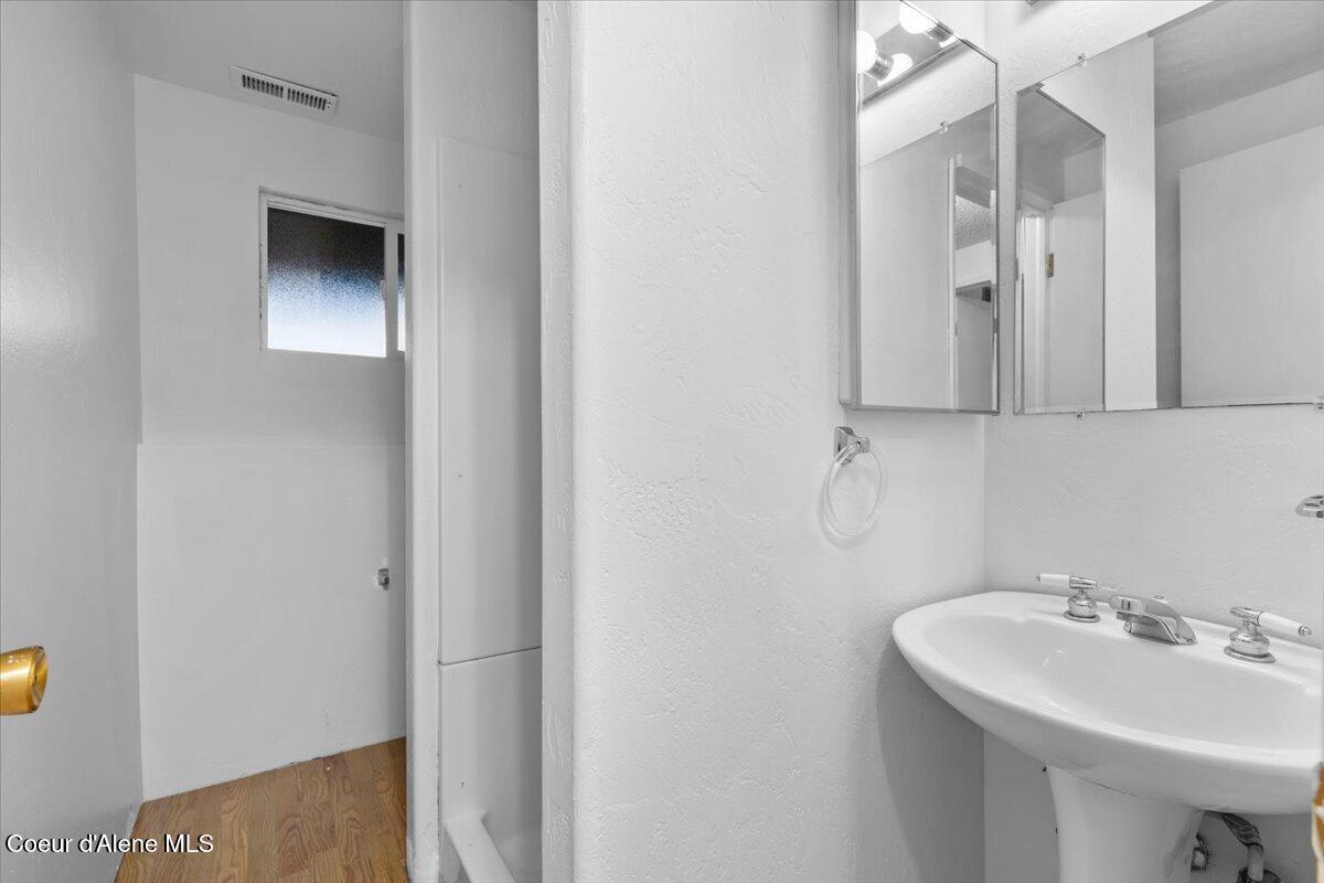 Hayden, Idaho, 83835, United States, 4 Bedrooms Bedrooms, ,Residential,For Sale,1989335