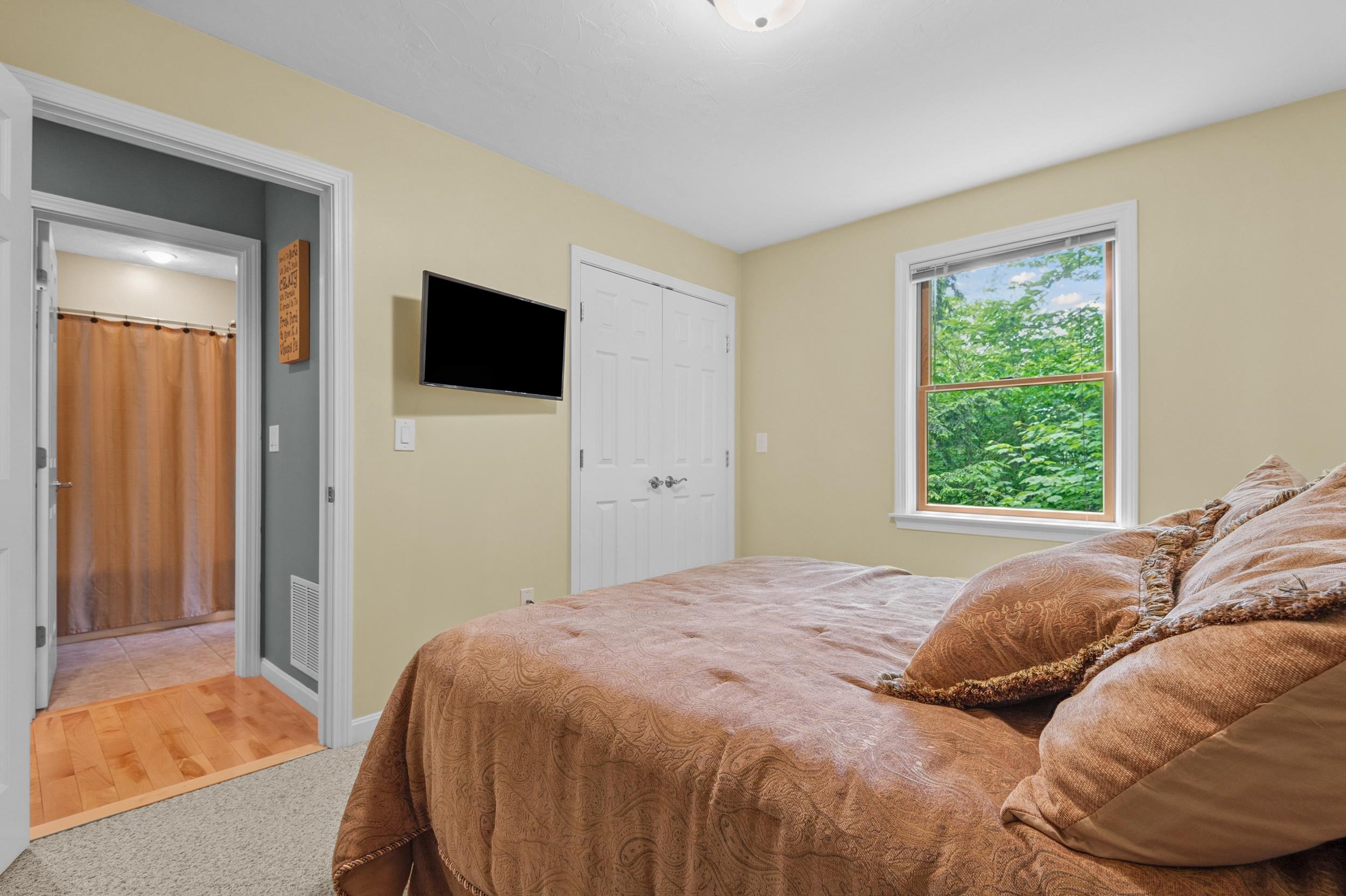 Bartlett, New Hampshire, 03812, United States, 3 Bedrooms Bedrooms, ,2 BathroomsBathrooms,Residential,For Sale,1875557