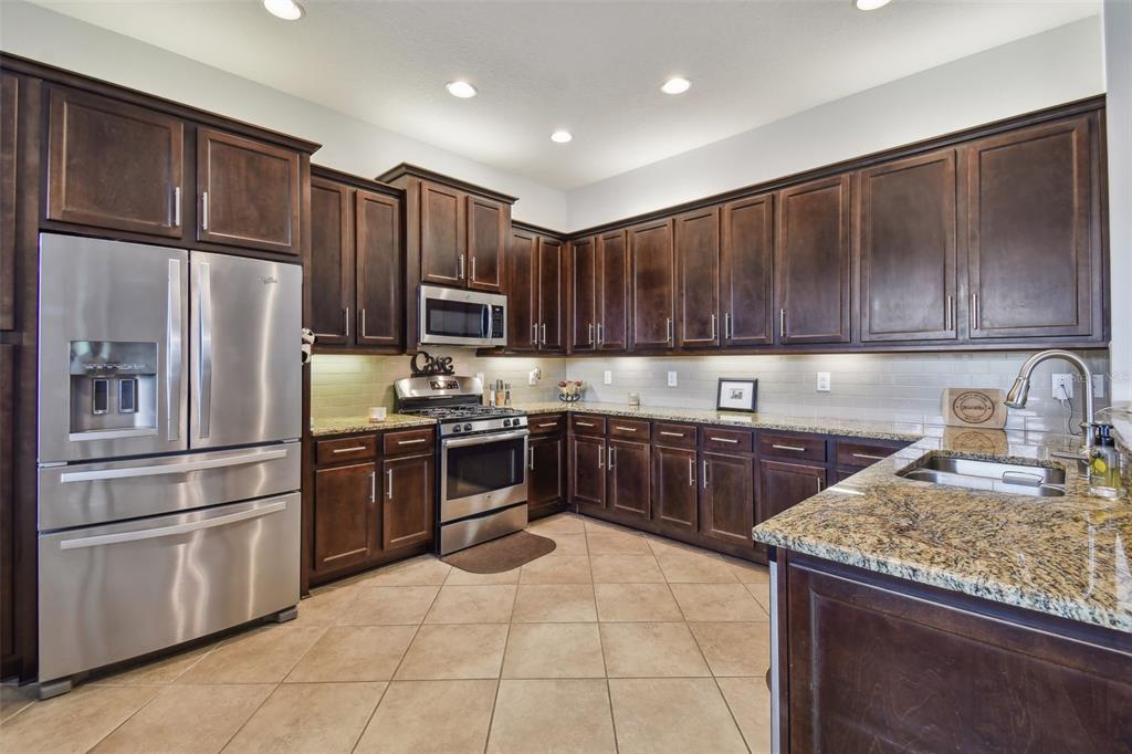 Wesley Chapel, Florida, 33543, United States, 5 Bedrooms Bedrooms, ,4 BathroomsBathrooms,Residential,For Sale,1920742