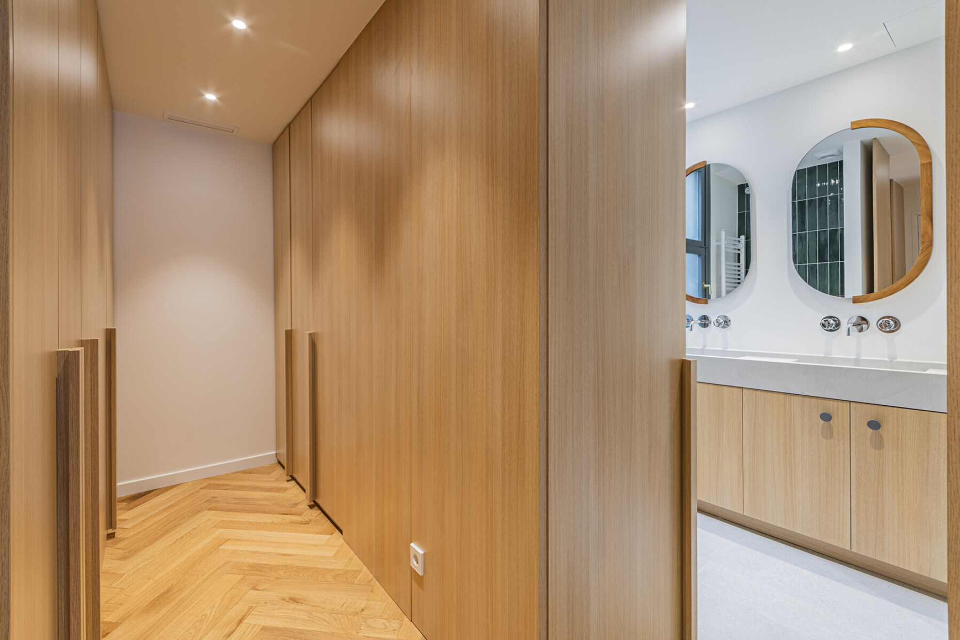  Elegant refurbished apartment of 221 m² in the Quadrat d