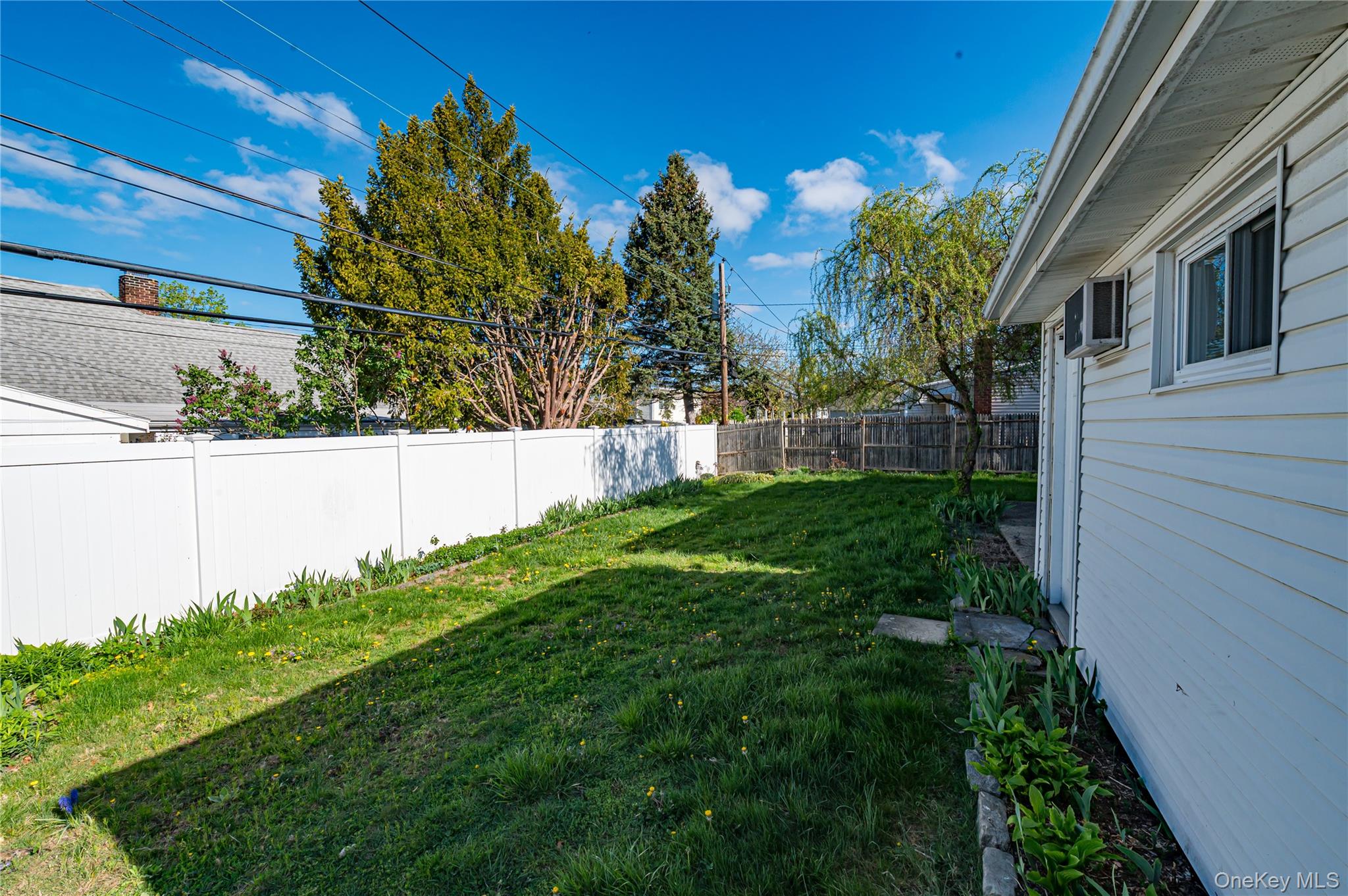  54 Ramble Lane, Levittown, NY, 11756 - 物件實景