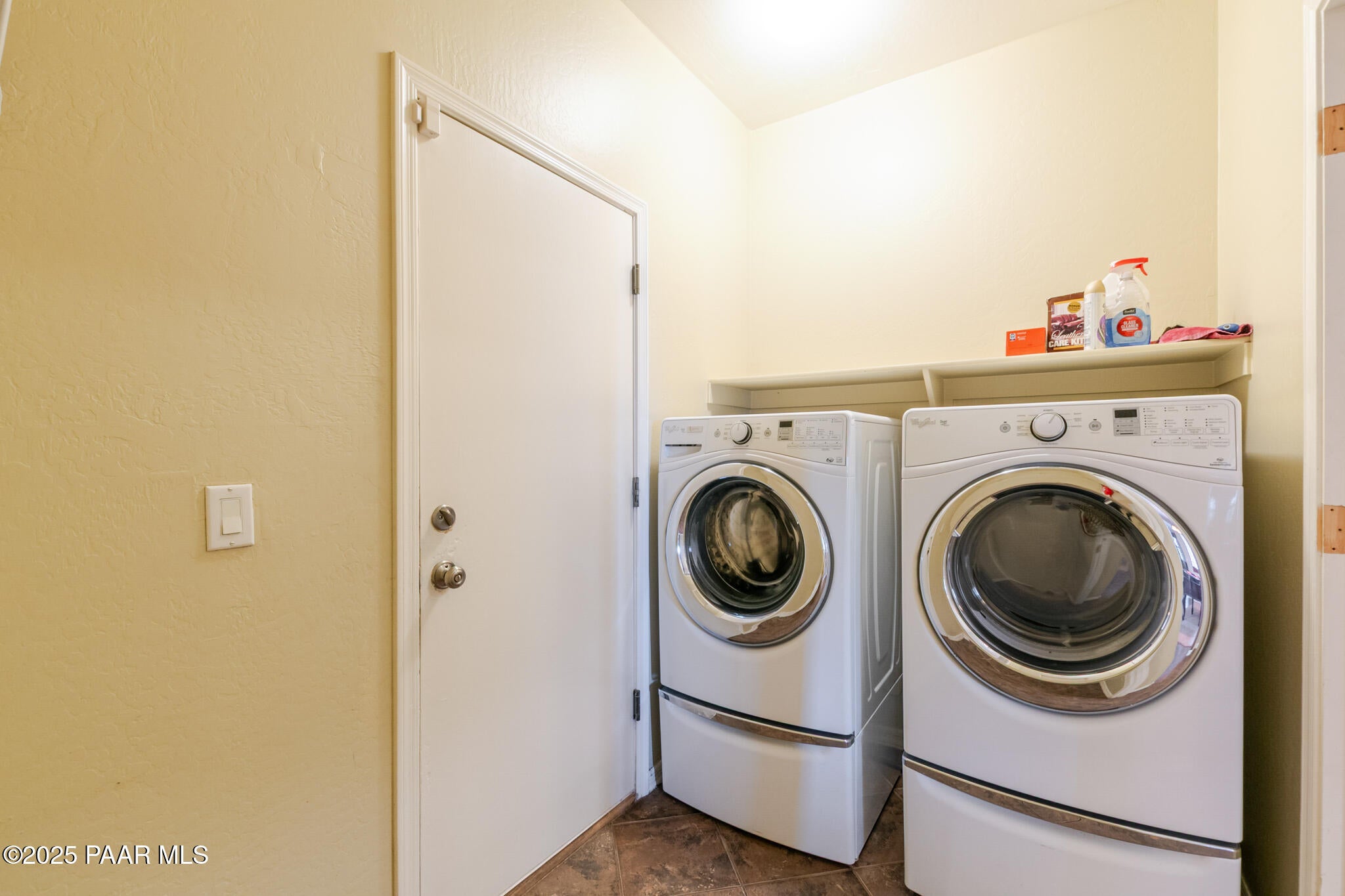 Buckeye, Arizona, 85326, United States, 4 Bedrooms Bedrooms, ,1 BathroomBathrooms,Residential,For Sale,1999085