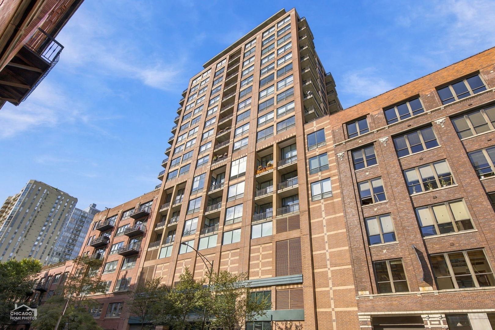 Ontario St, Chicago, IL 60654