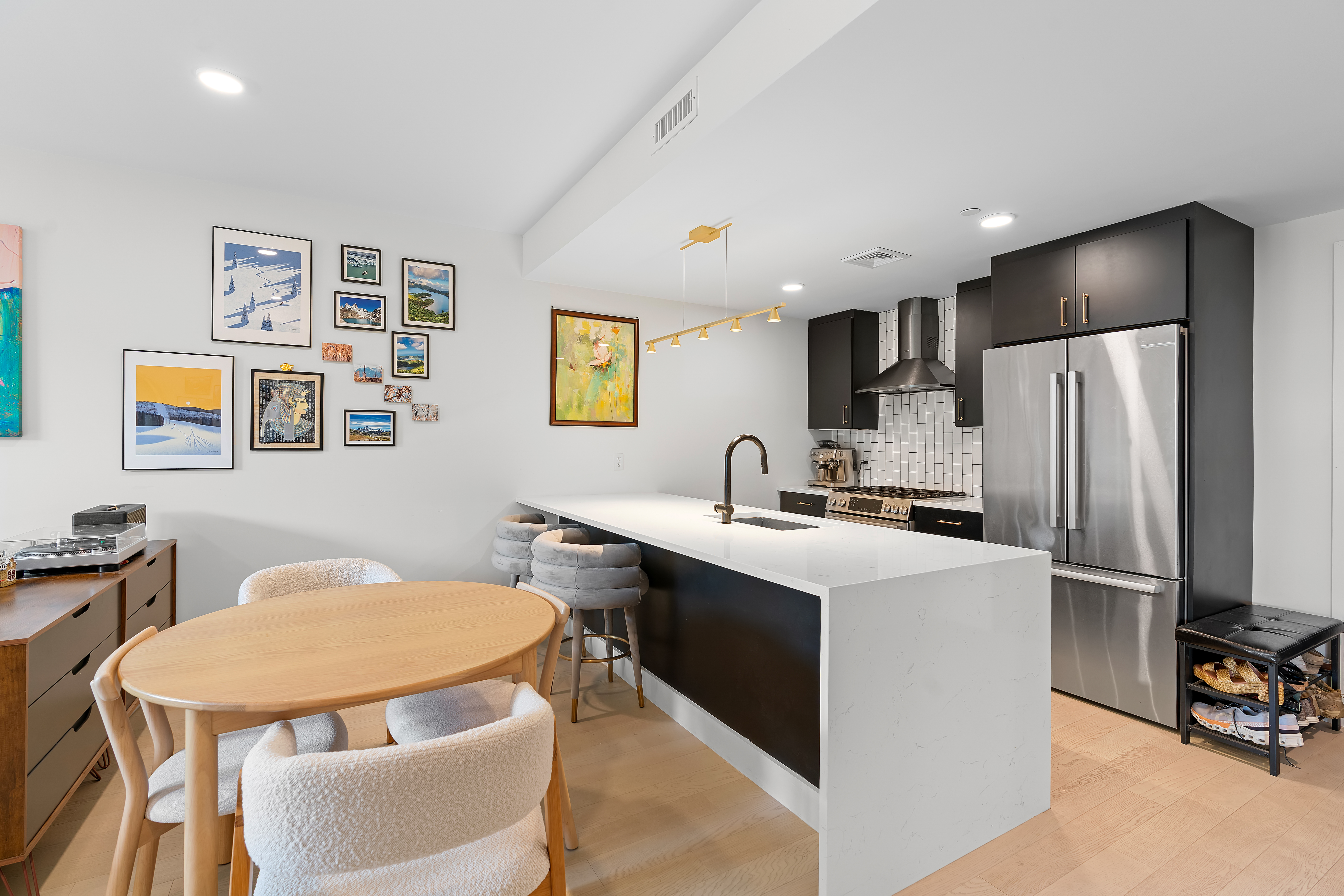  395 Alewife Brook Pkwy, Unit 3B, Somerville, MA, 02144 - 物件實景