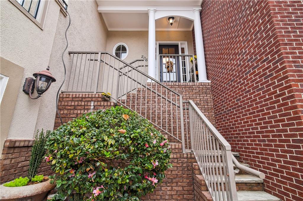 Suwanee, Georgia, 30024, United States, 3 Bedrooms Bedrooms, ,3 BathroomsBathrooms,Residential,For Sale,1879501