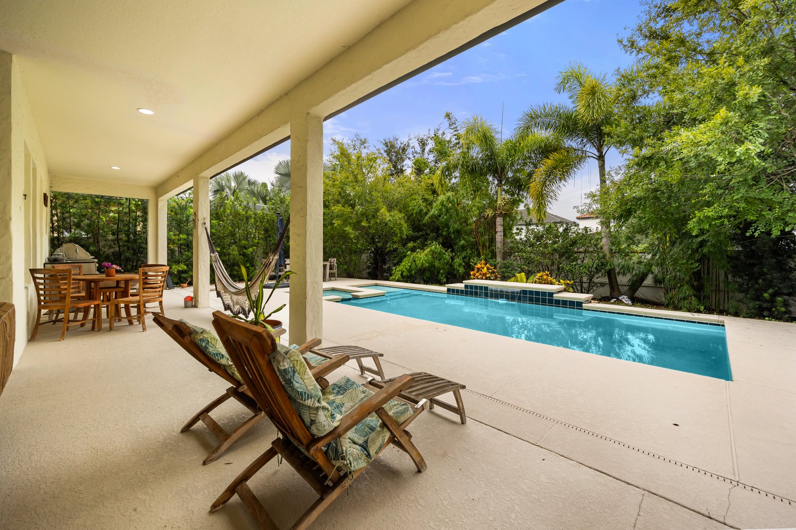Orlando, Florida, 32836, United States, 6 Bedrooms Bedrooms, ,4 BathroomsBathrooms,Residential,For Sale,1943887