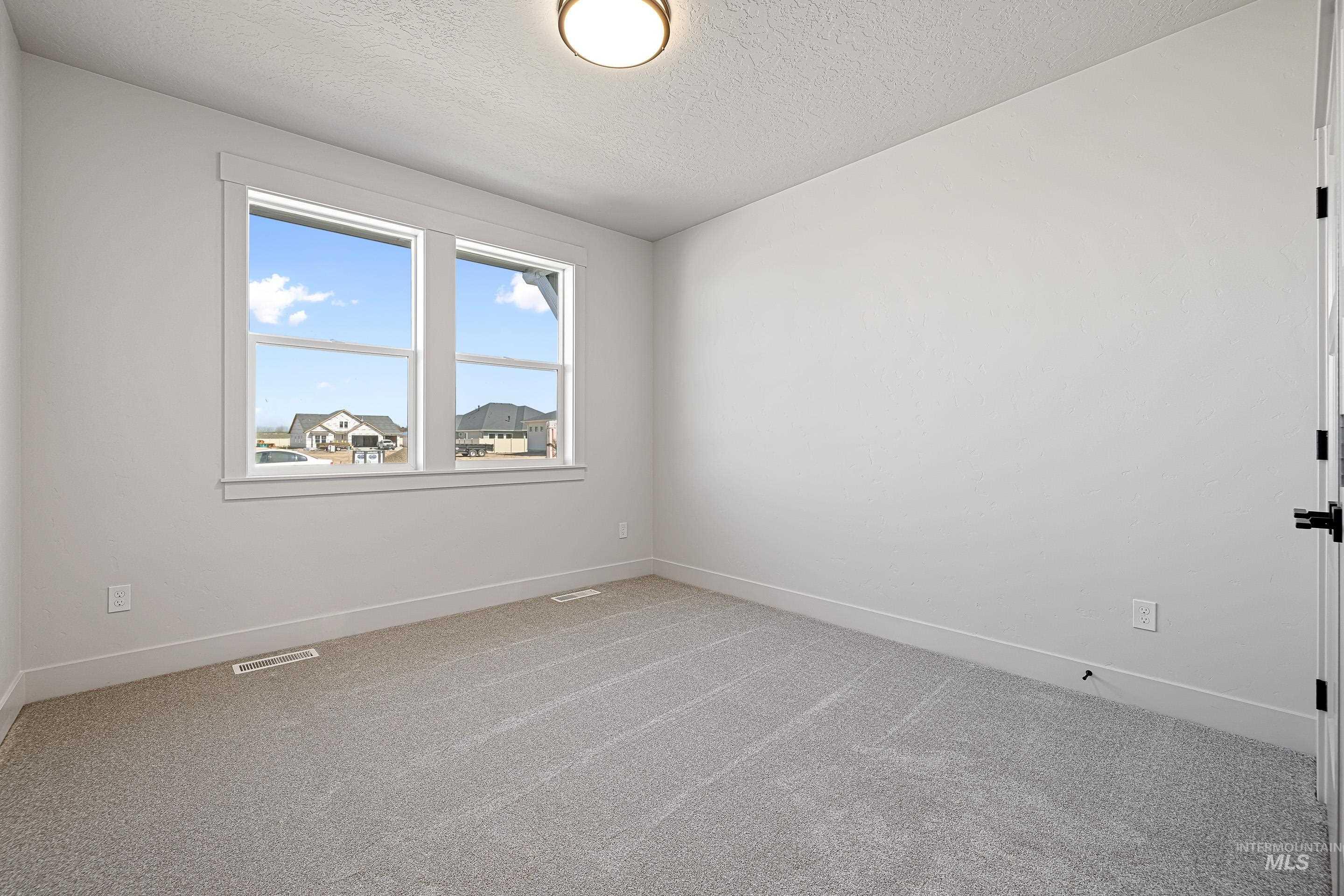 Boise, Idaho, 83716, United States, 3 Bedrooms Bedrooms, ,Residential,For Sale,1919995