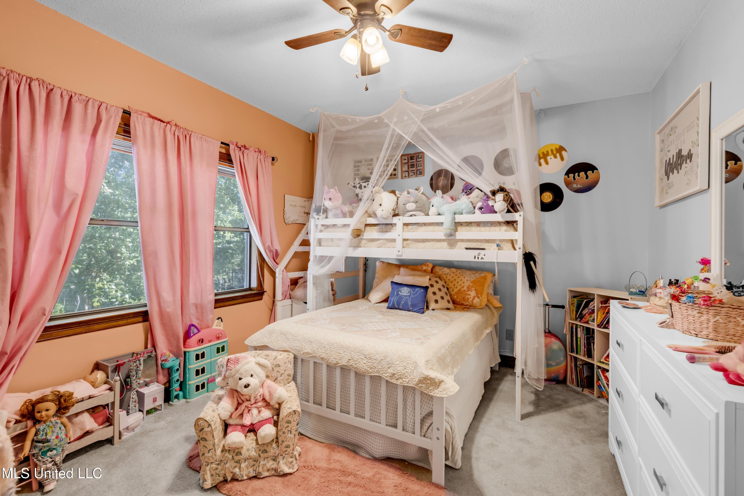 Gautier, Mississippi, 39553, United States, 4 Bedrooms Bedrooms, ,4 BathroomsBathrooms,Residential,For Sale,1989936