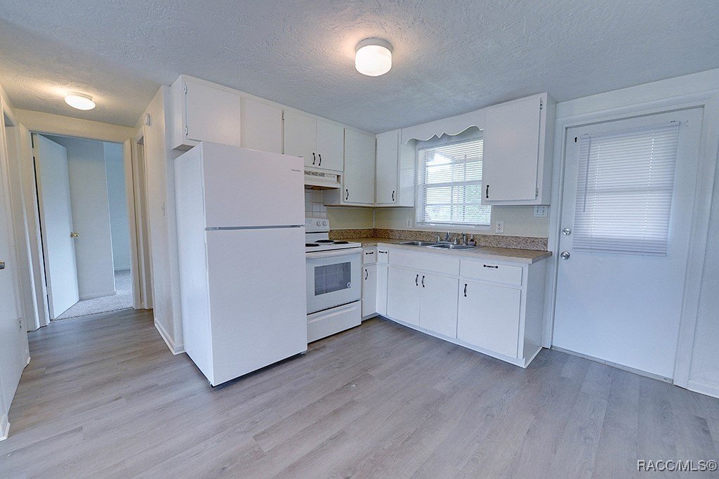 Crystal River, Florida, 34429, United States, ,Residential,For Sale,1977748