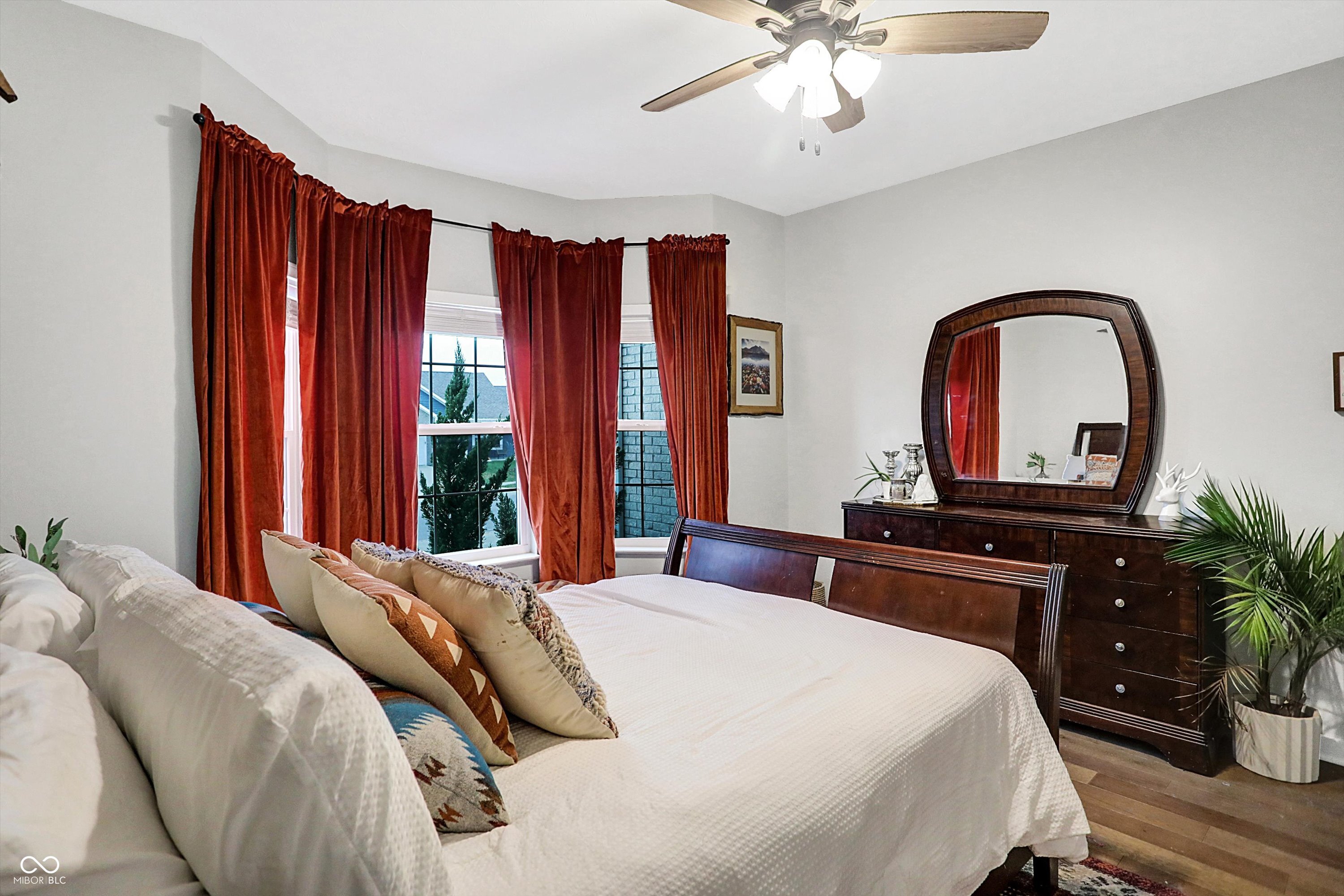 Franklin, Indiana, 46131, United States, 6 Bedrooms Bedrooms, ,4 BathroomsBathrooms,Residential,For Sale,1978604