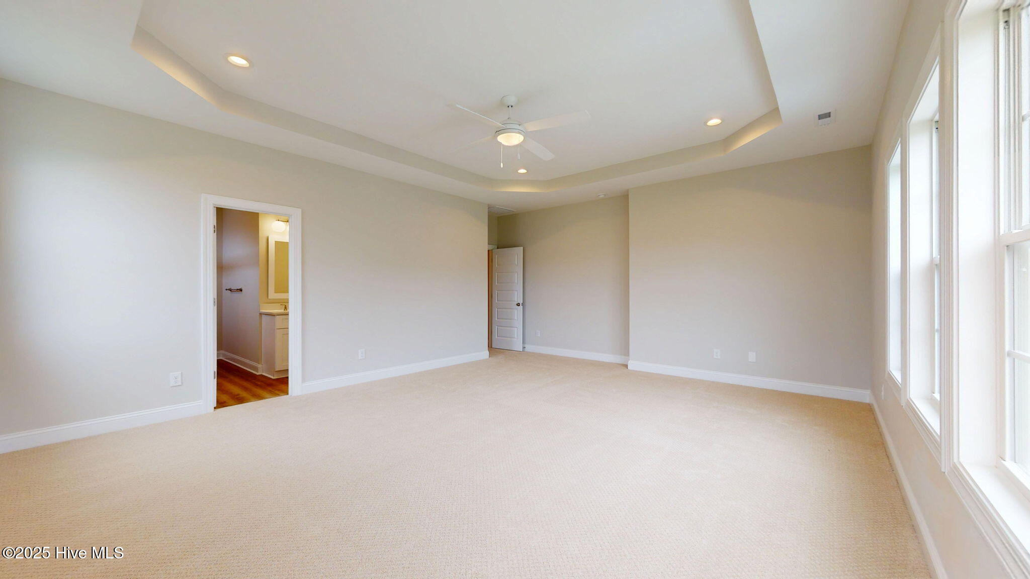 New Bern, North Carolina, 28562, United States, 4 Bedrooms Bedrooms, ,4 BathroomsBathrooms,Residential,For Sale,1768521
