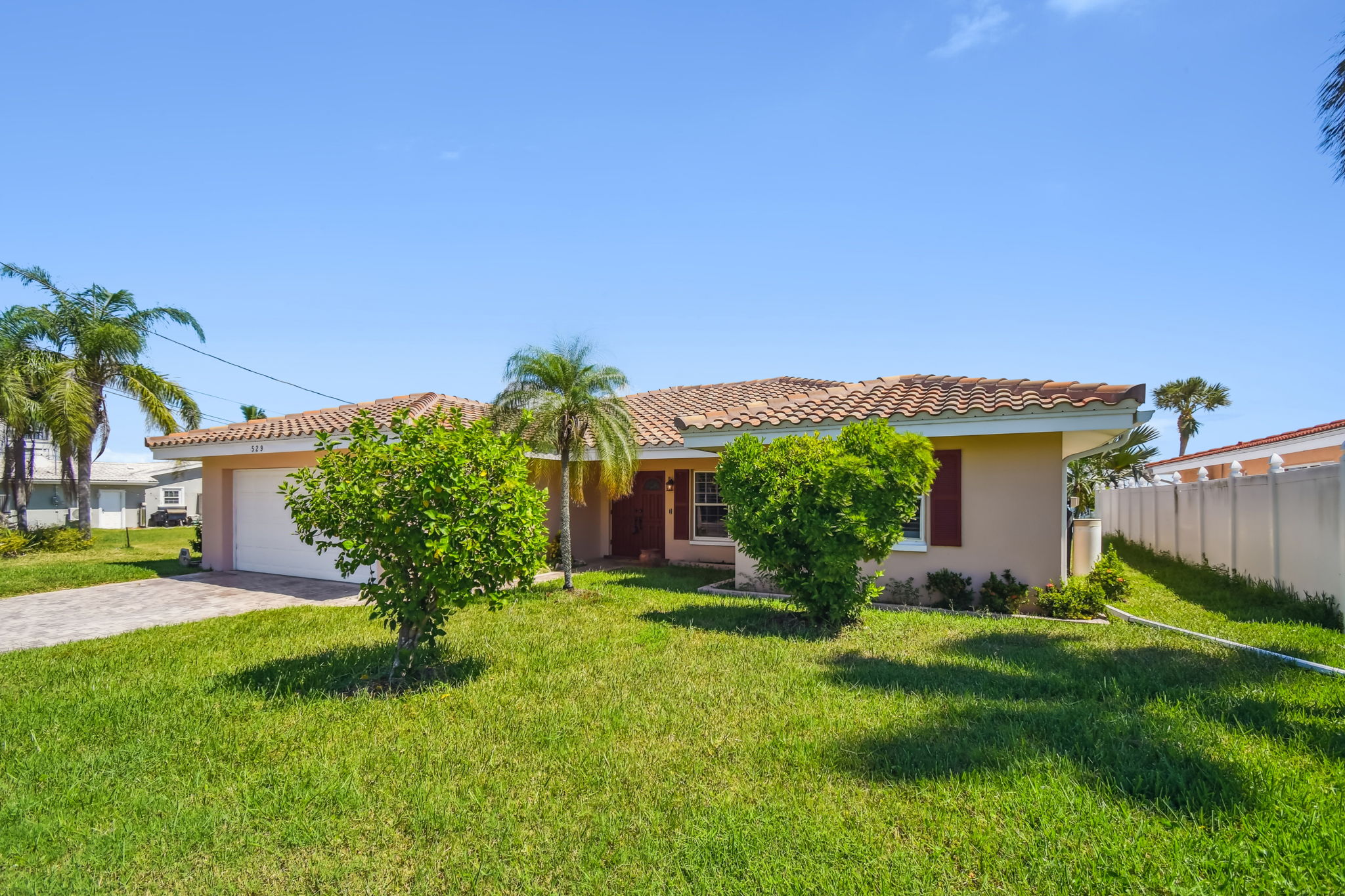 Madeira Beach, Florida, 33708, United States, 4 Bedrooms Bedrooms, ,2 BathroomsBathrooms,Residential,For Sale,2005483