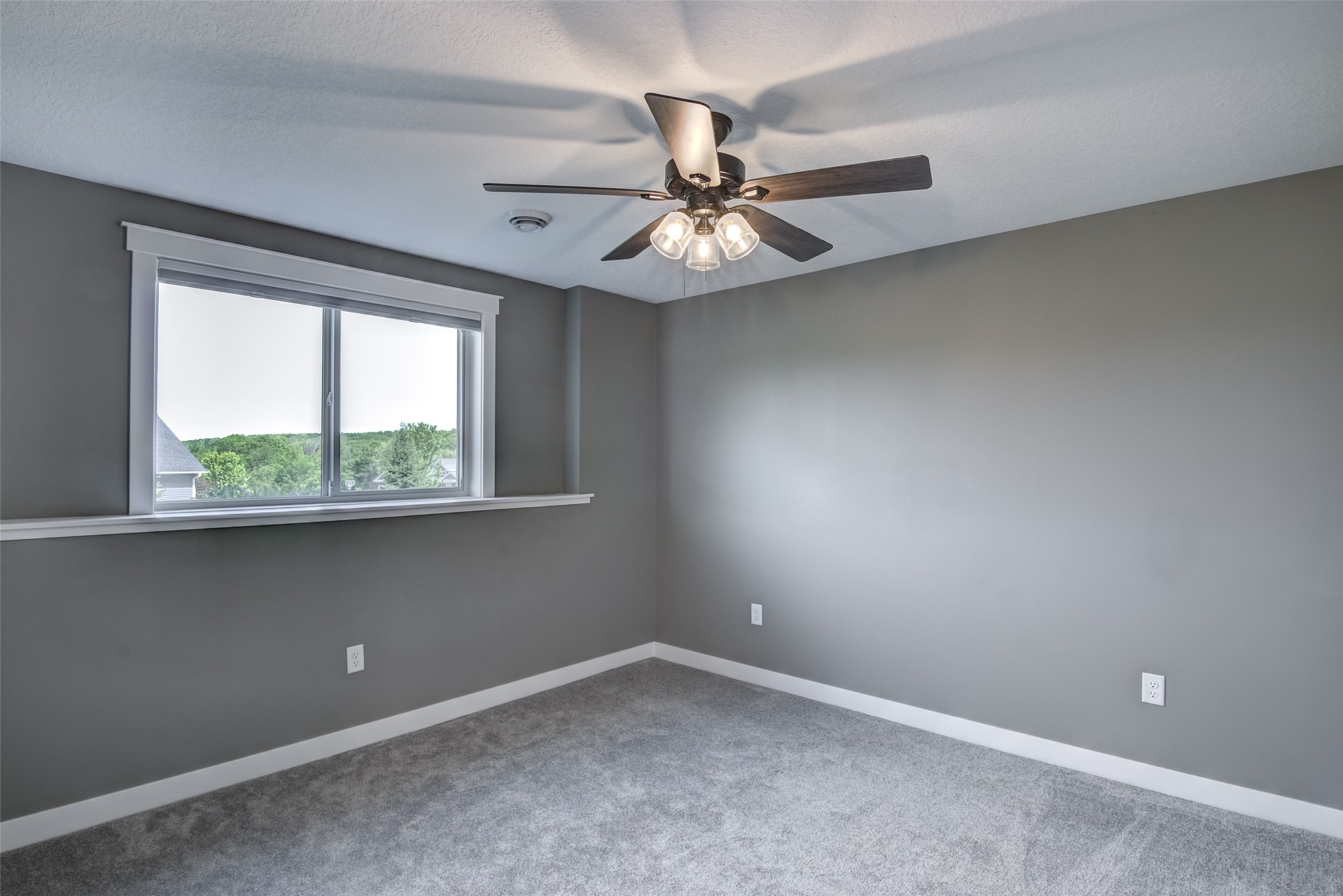Eau Claire, Wisconsin, 54701, United States, 5 Bedrooms Bedrooms, ,3 BathroomsBathrooms,Residential,For Sale,2049294