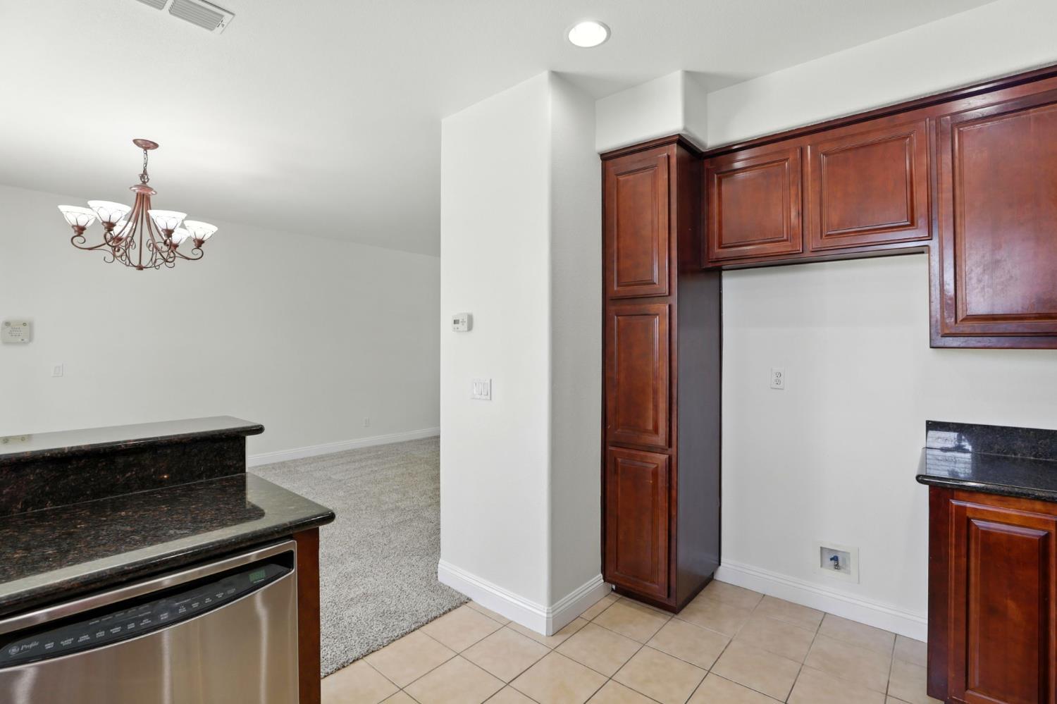 Sacramento, California, 95835, United States, 4 Bedrooms Bedrooms, ,3 BathroomsBathrooms,Residential,For Sale,1950179