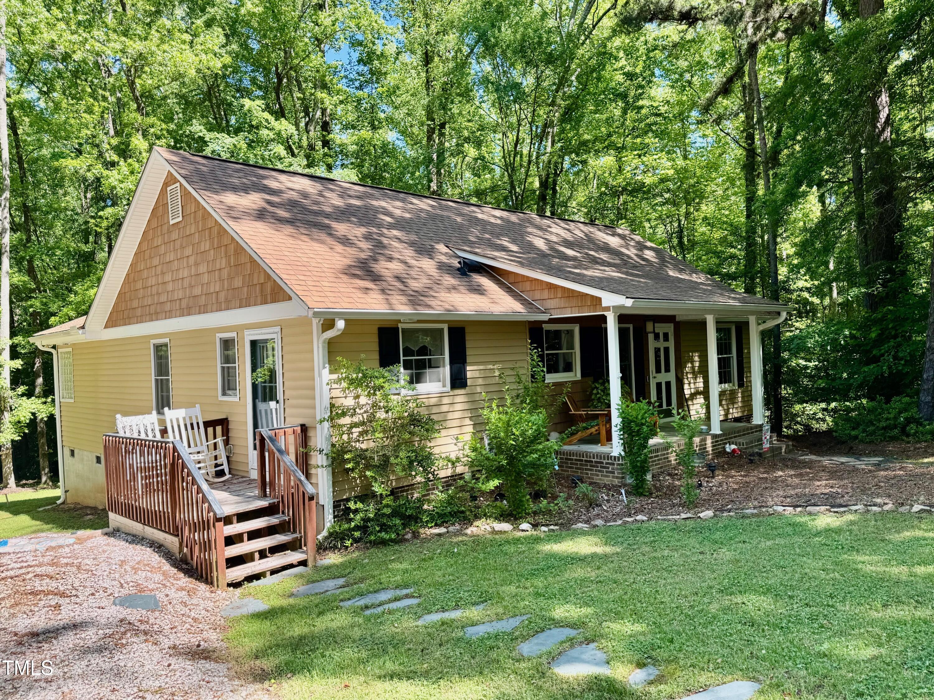 Henderson, North Carolina, 27537, United States, 3 Bedrooms Bedrooms, ,3 BathroomsBathrooms,Residential,For Sale,1848561