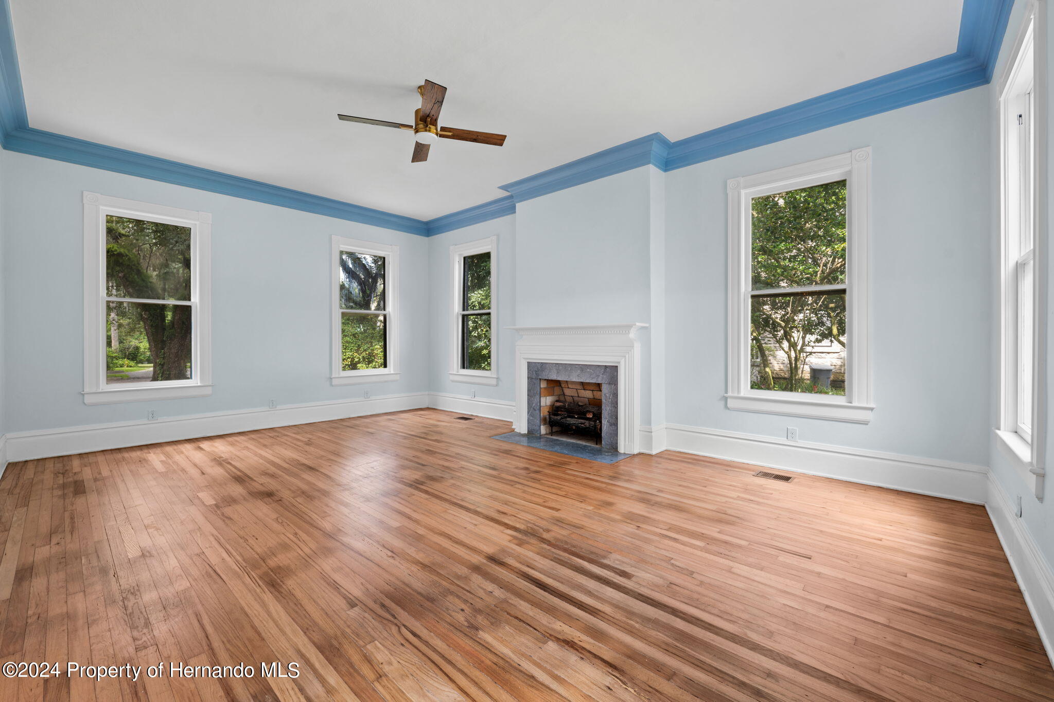 Brooksville, Florida, 34601, United States, 5 Bedrooms Bedrooms, ,3 BathroomsBathrooms,Residential,For Sale,1923467