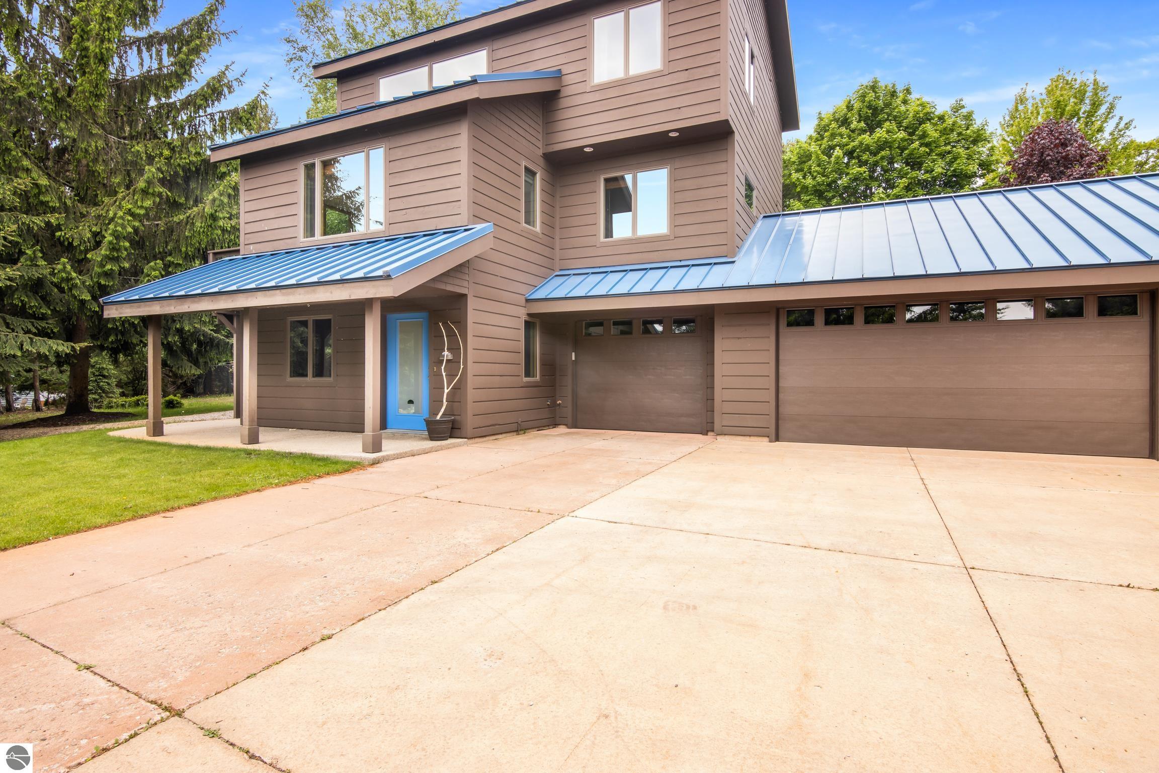 Leland, Michigan, 49654, United States, 3 Bedrooms Bedrooms, ,2 BathroomsBathrooms,Residential,For Sale,1849719