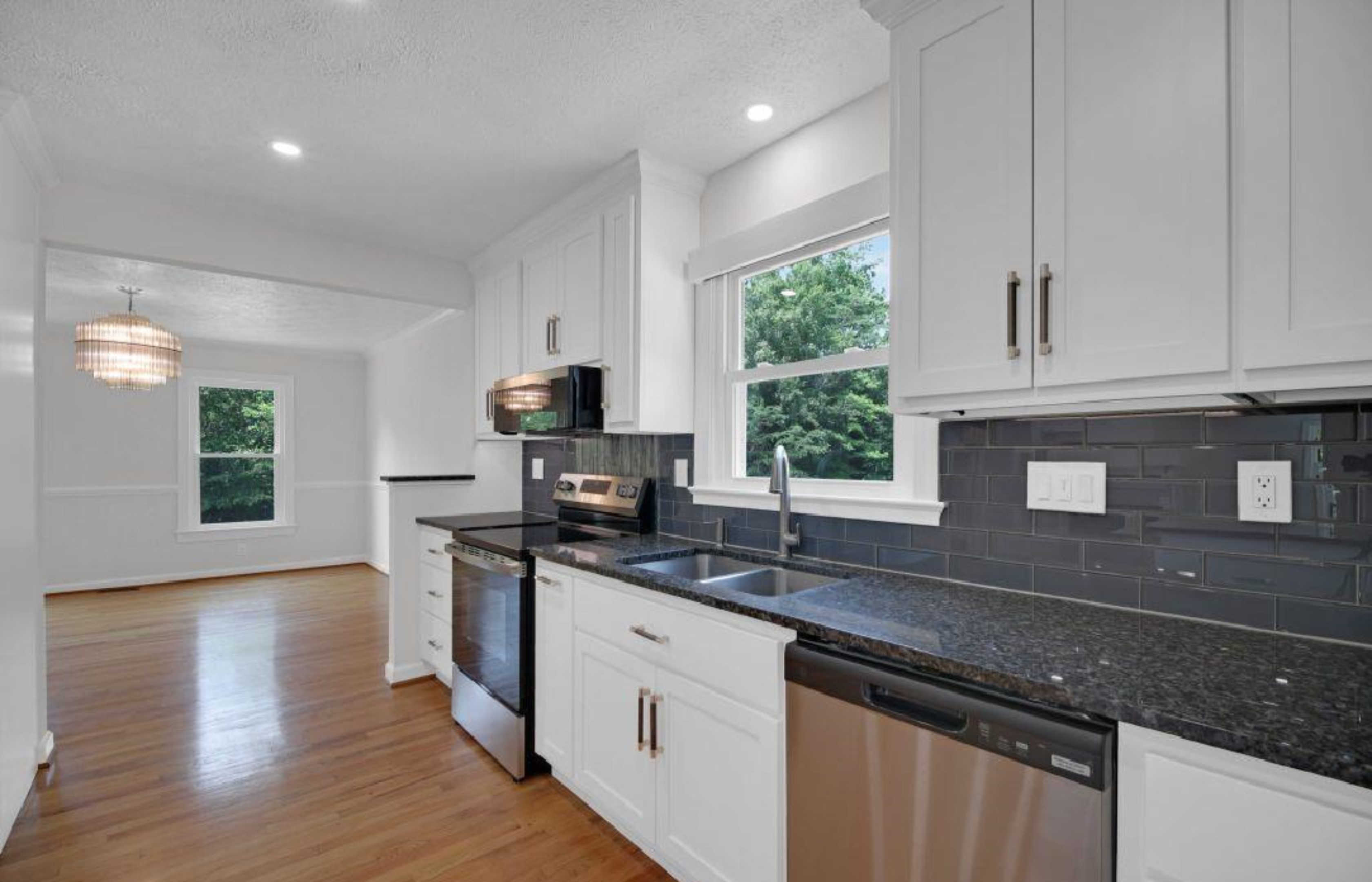 Williamsburg, Virginia, 23188, United States, 3 Bedrooms Bedrooms, ,3 BathroomsBathrooms,Residential,For Sale,1942664