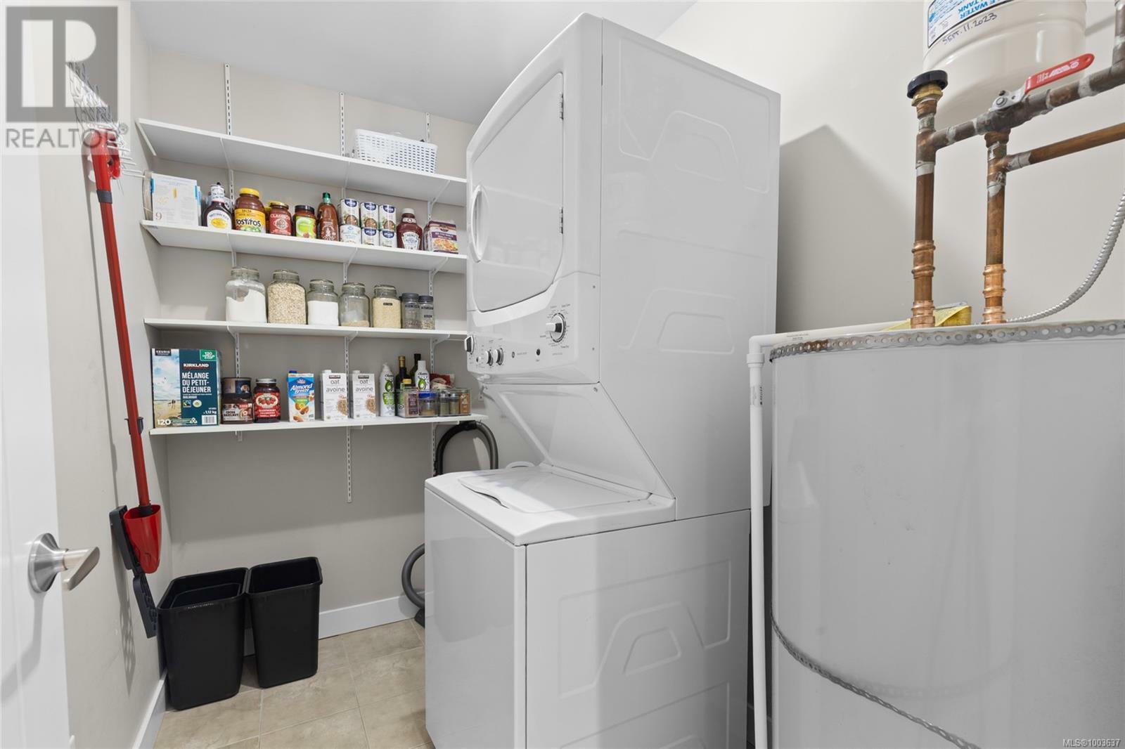 LANGFORD, British Columbia, V9B 1Y3, CA, 2 Bedrooms Bedrooms, ,2 BathroomsBathrooms,Residential,For Sale,1876628