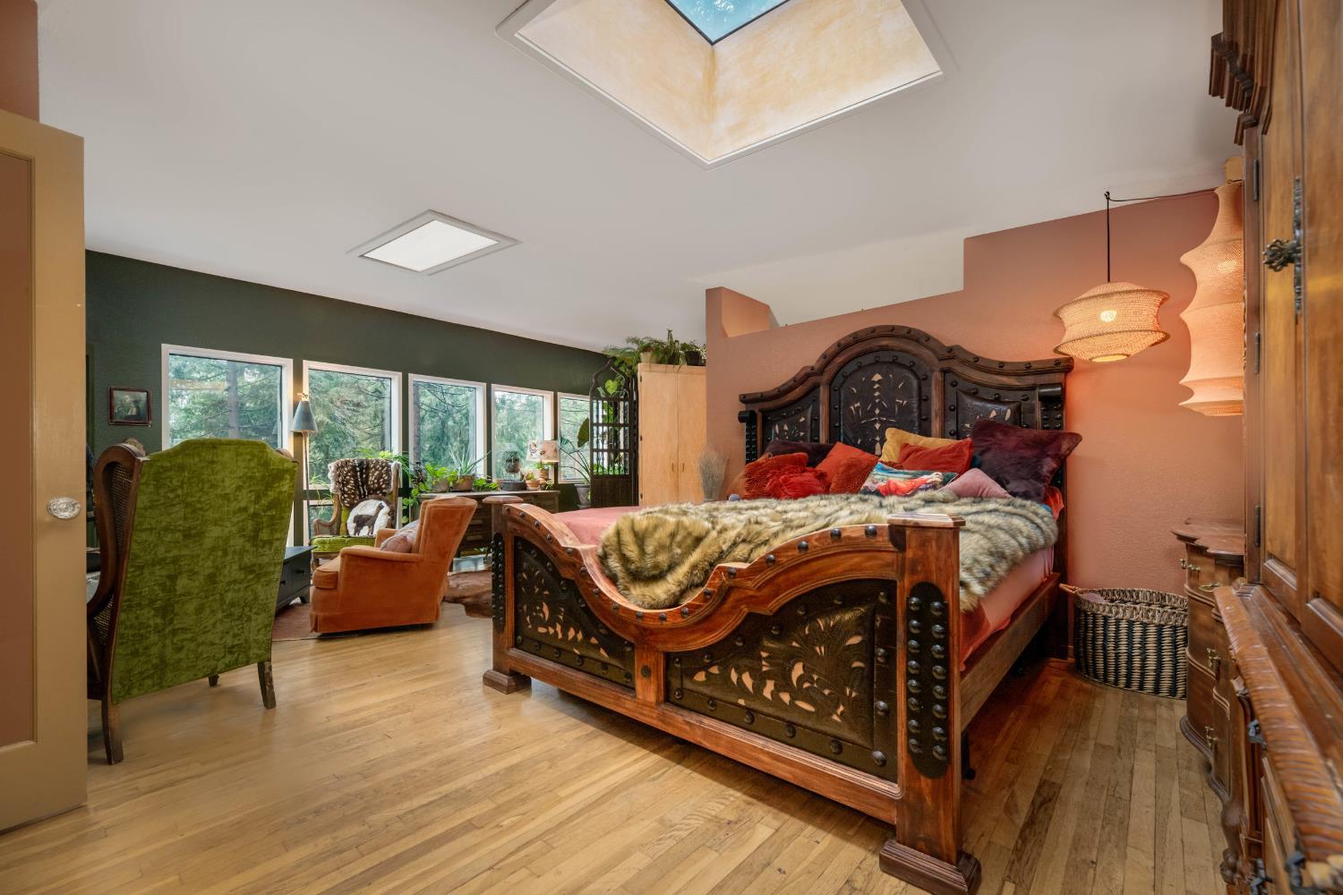 Foresthill, California, 95631, United States, 4 Bedrooms Bedrooms, ,3 BathroomsBathrooms,Residential,For Sale,2006028