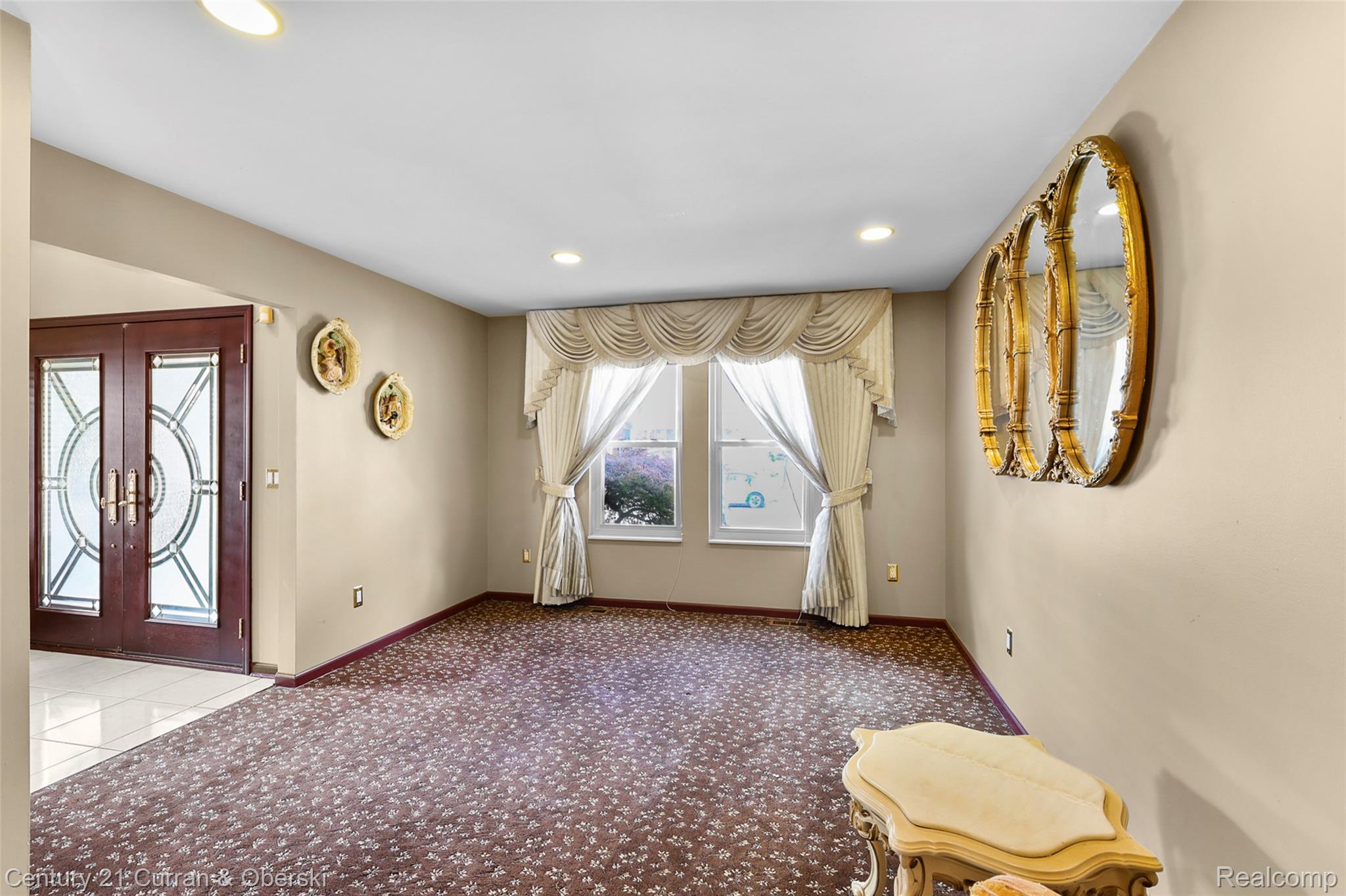 Dearborn, Michigan, 48126, United States, 4 Bedrooms Bedrooms, ,4 BathroomsBathrooms,Residential,For Sale,1974574