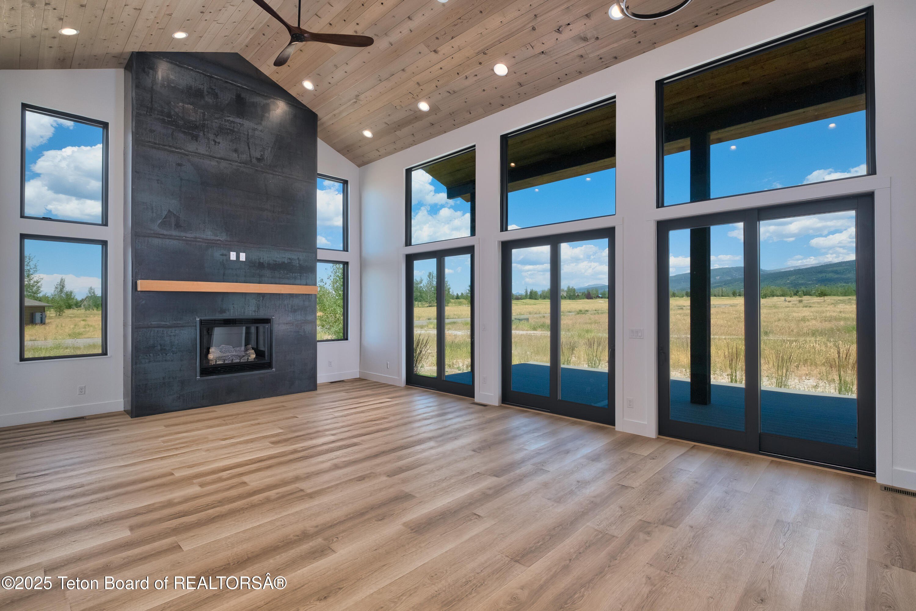 Victor, Idaho, 83455, United States, 4 Bedrooms Bedrooms, ,4 BathroomsBathrooms,Residential,For Sale,1979120