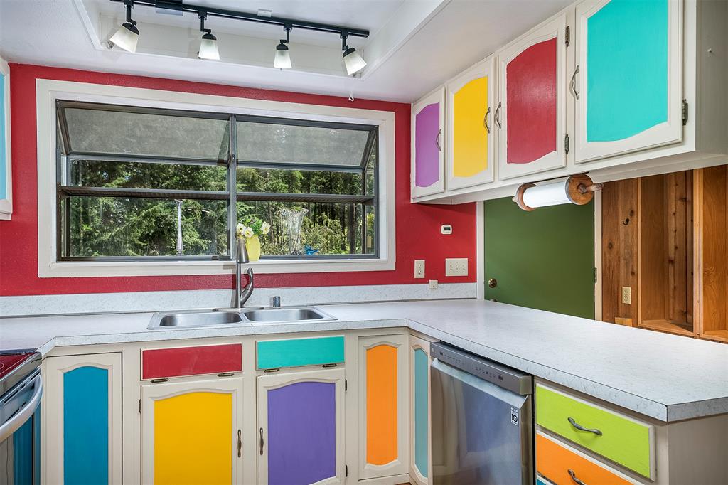 Polson, Montana, 59860, United States, 3 Bedrooms Bedrooms, ,1 BathroomBathrooms,Residential,For Sale,1982519