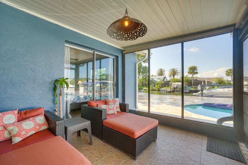 Tampa, Florida, 33615, United States, 4 Bedrooms Bedrooms, ,2 BathroomsBathrooms,Residential,For Sale,1865129
