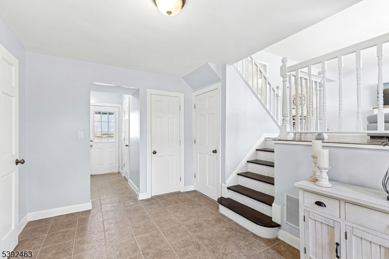 Plainfield City, New Jersey, 07062, United States, 3 Bedrooms Bedrooms, ,2 BathroomsBathrooms,Residential,For Sale,1968857