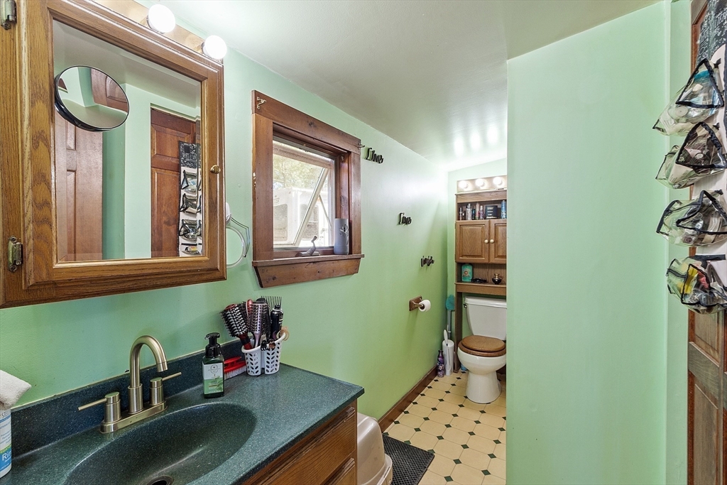 Ashburnham, Massachusetts, 01430, United States, 2 Bedrooms Bedrooms, ,1 BathroomBathrooms,Residential,For Sale,1923929