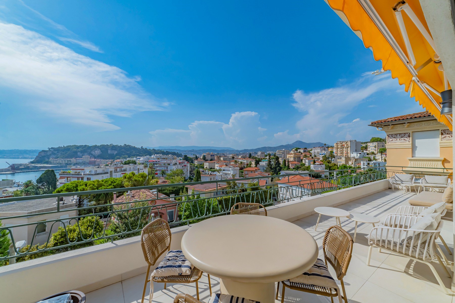  Nice Mont Boron, 111 sqm 2 bedroom apartment with 33 sqm terrace and sea views - 物件實景